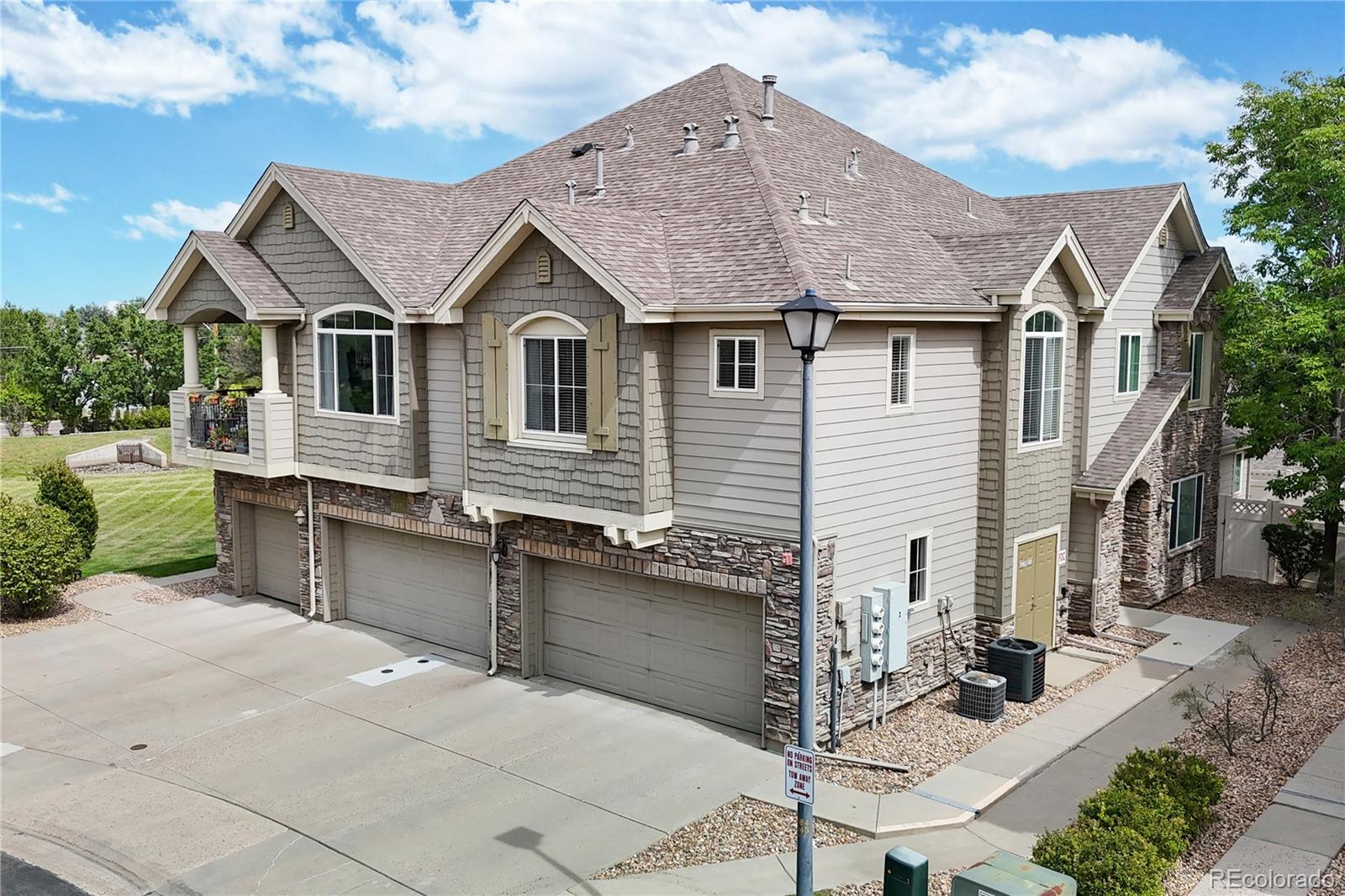 MLS Image #25 for 9956 w jewell avenue,lakewood, Colorado