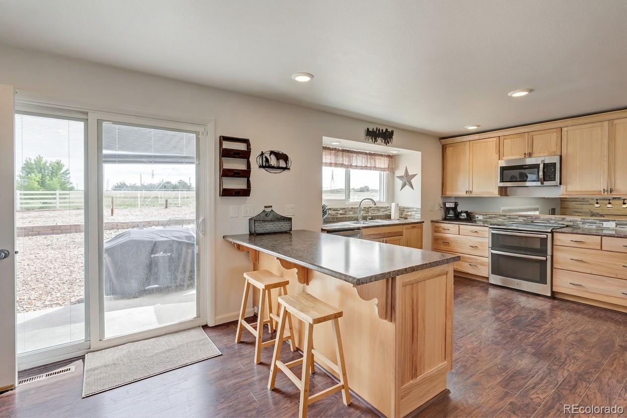 MLS Image #19 for 15721  county road 10 ,fort lupton, Colorado