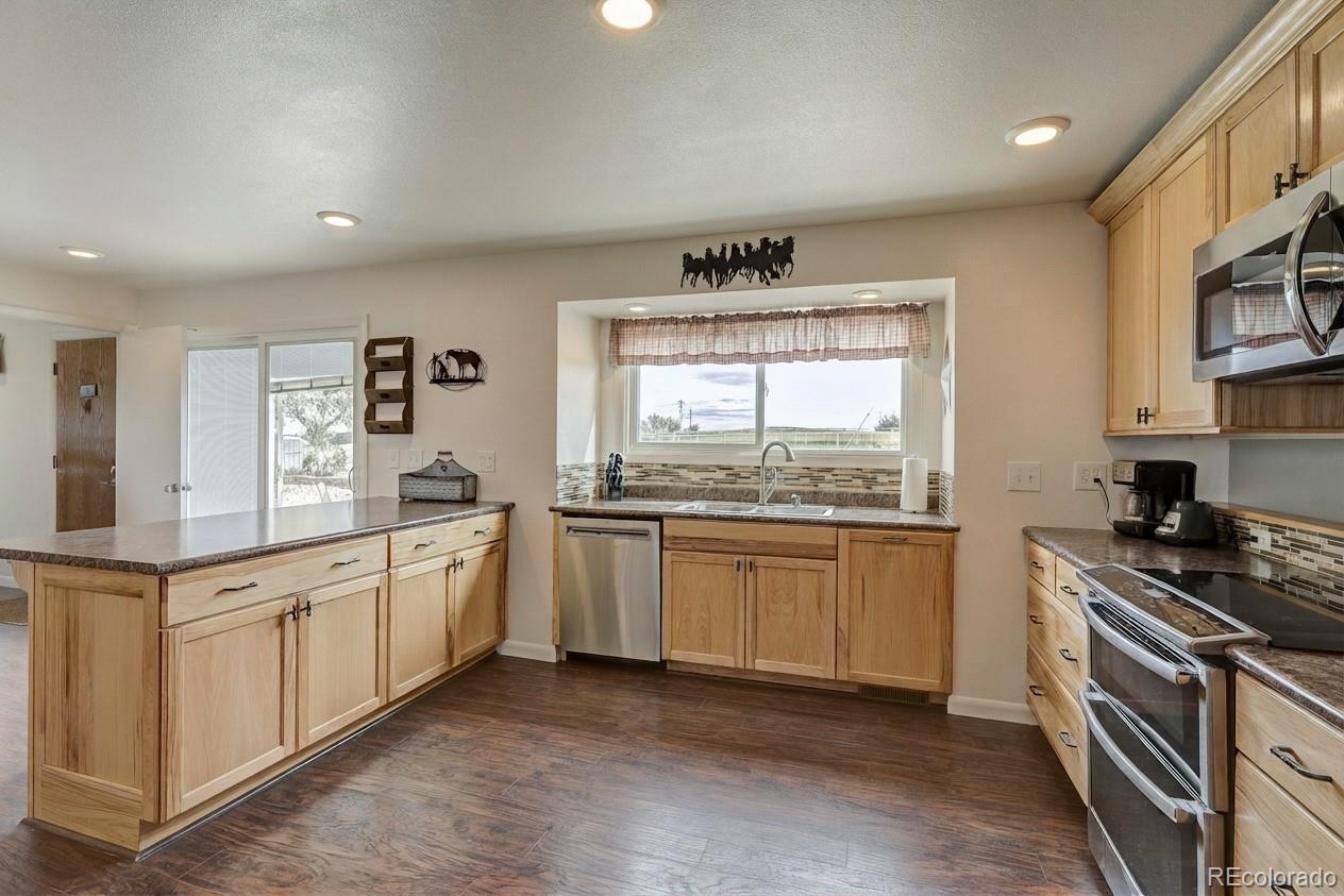 MLS Image #22 for 15721  county road 10 ,fort lupton, Colorado