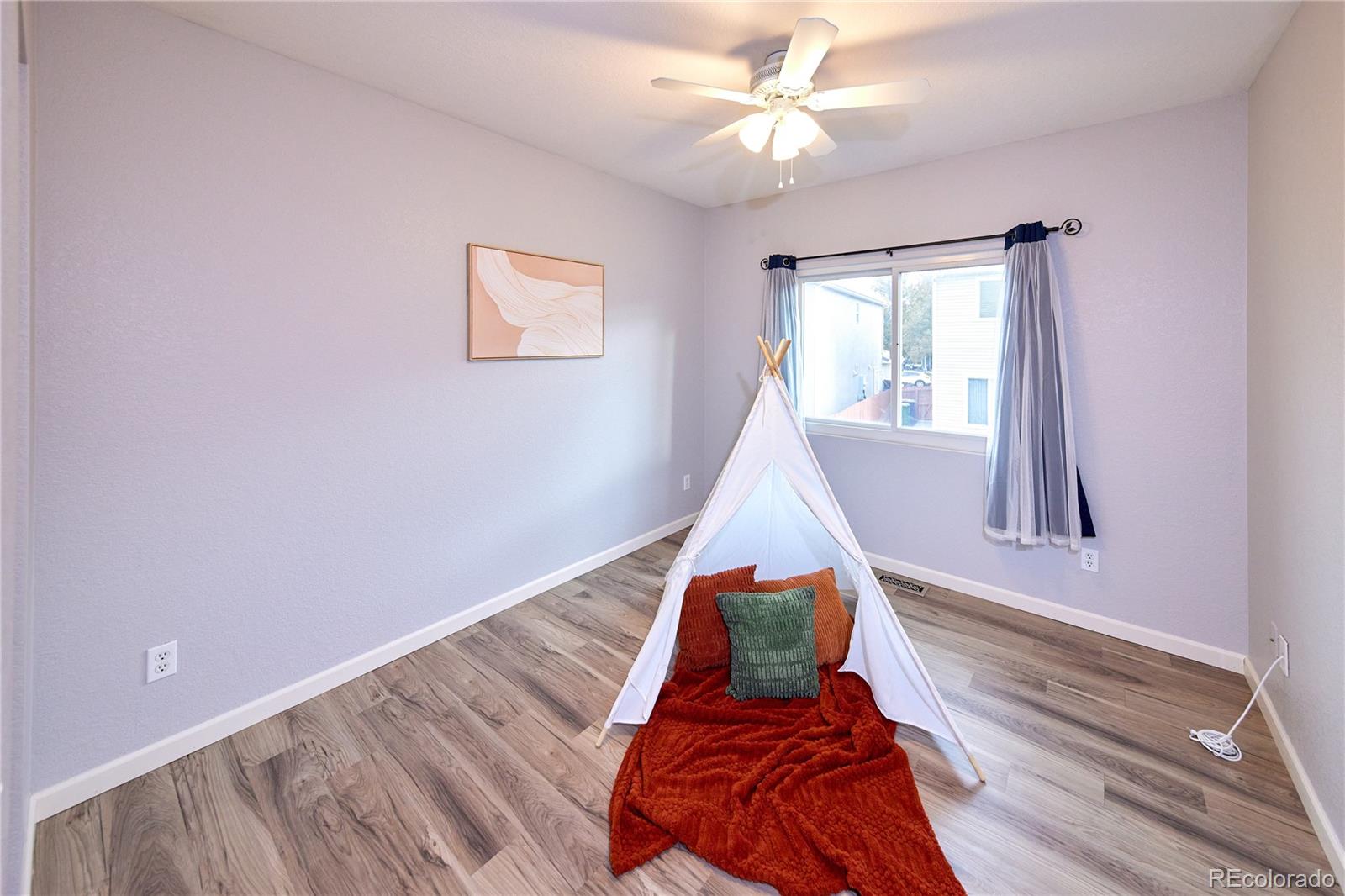 MLS Image #22 for 20764 e 39th avenue,denver, Colorado