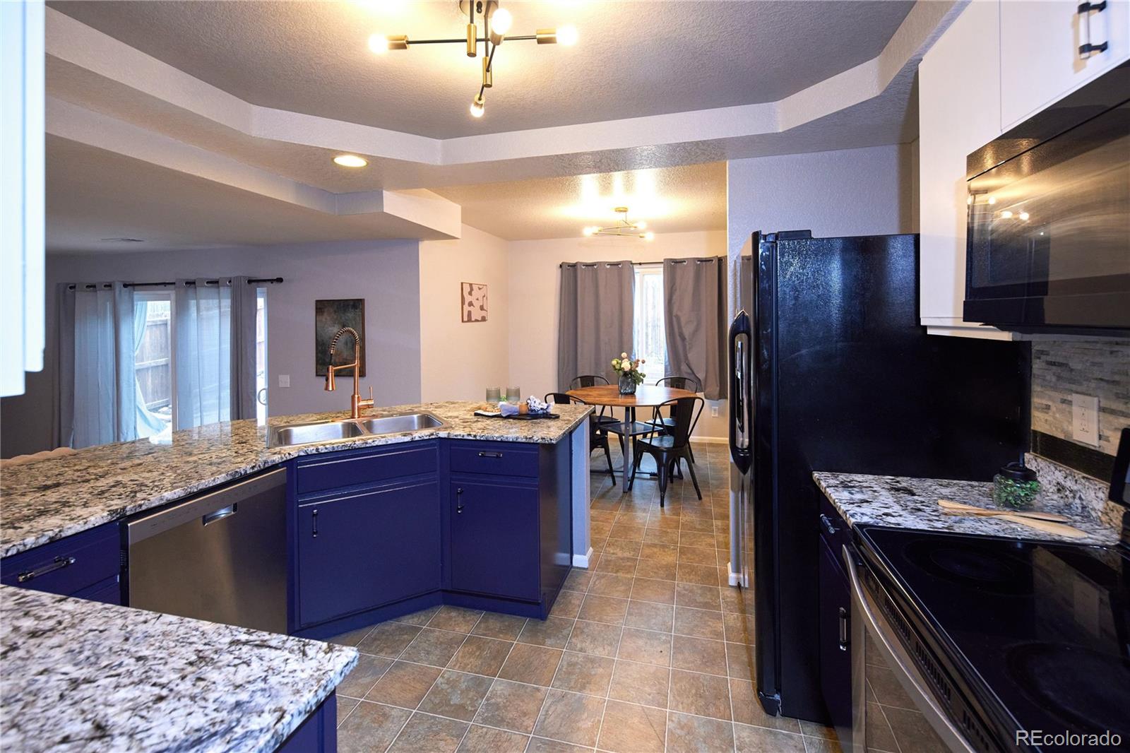MLS Image #5 for 20764 e 39th avenue,denver, Colorado