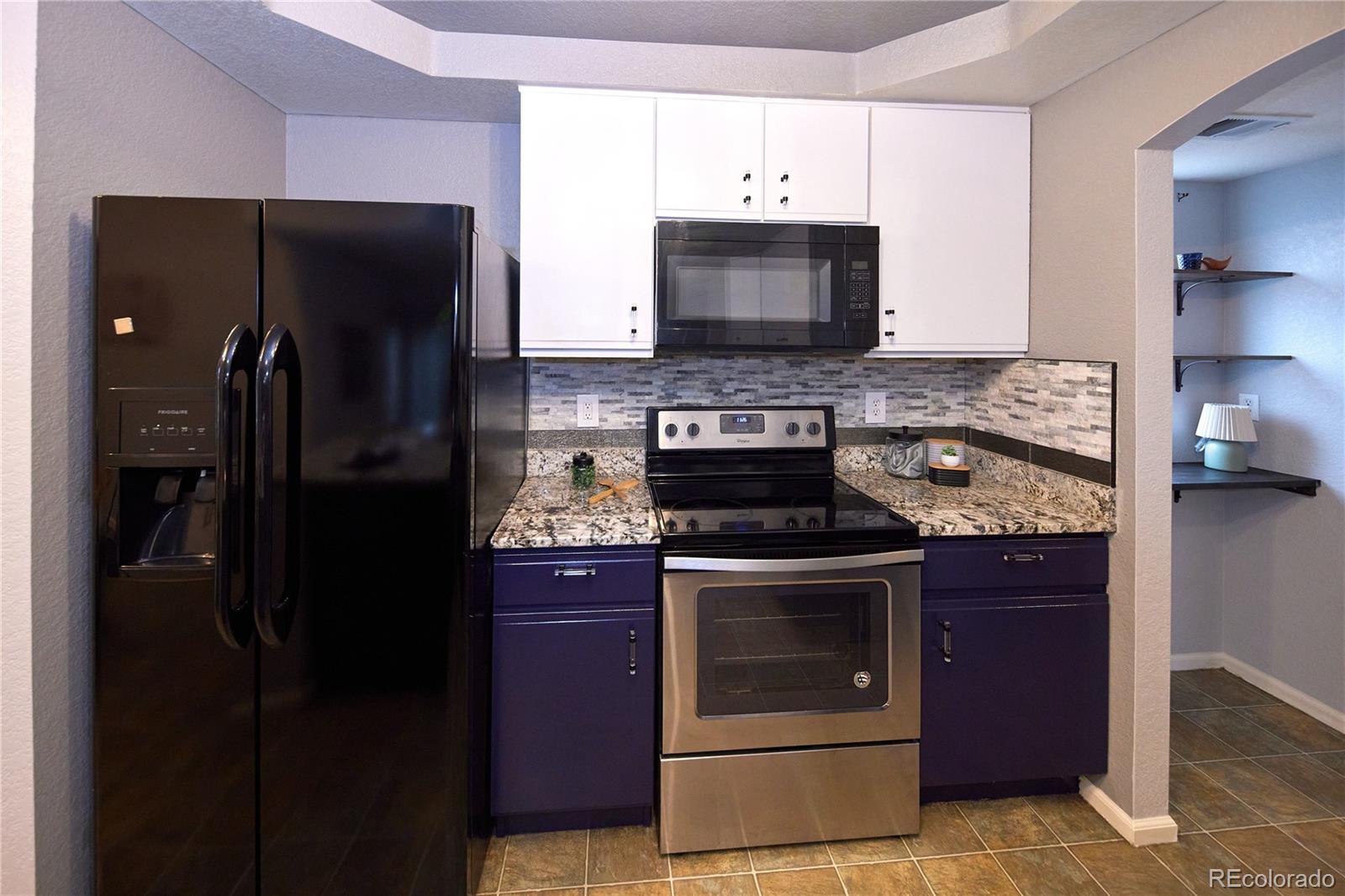 MLS Image #8 for 20764 e 39th avenue,denver, Colorado