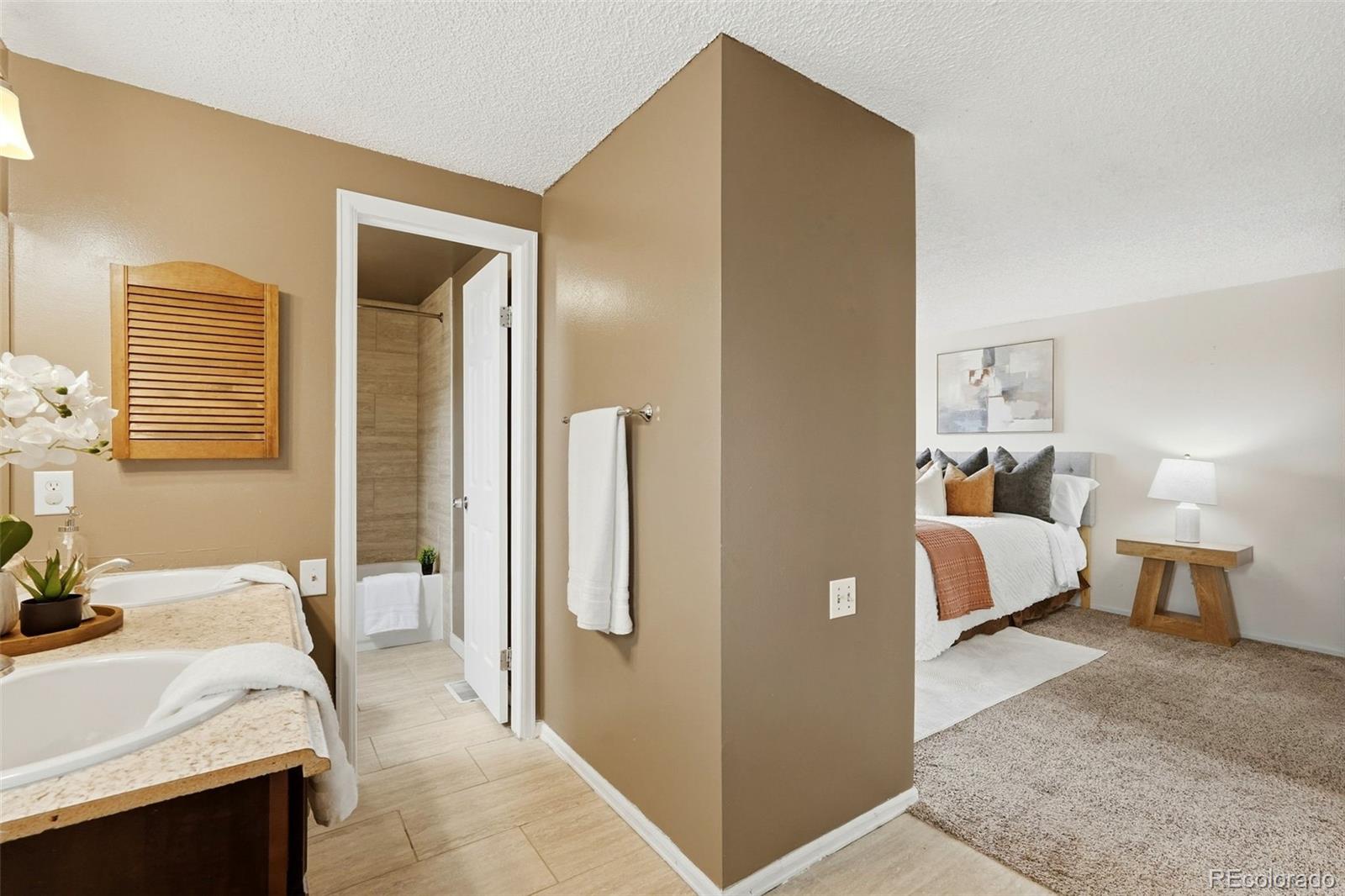 MLS Image #15 for 1060  downing way,denver, Colorado