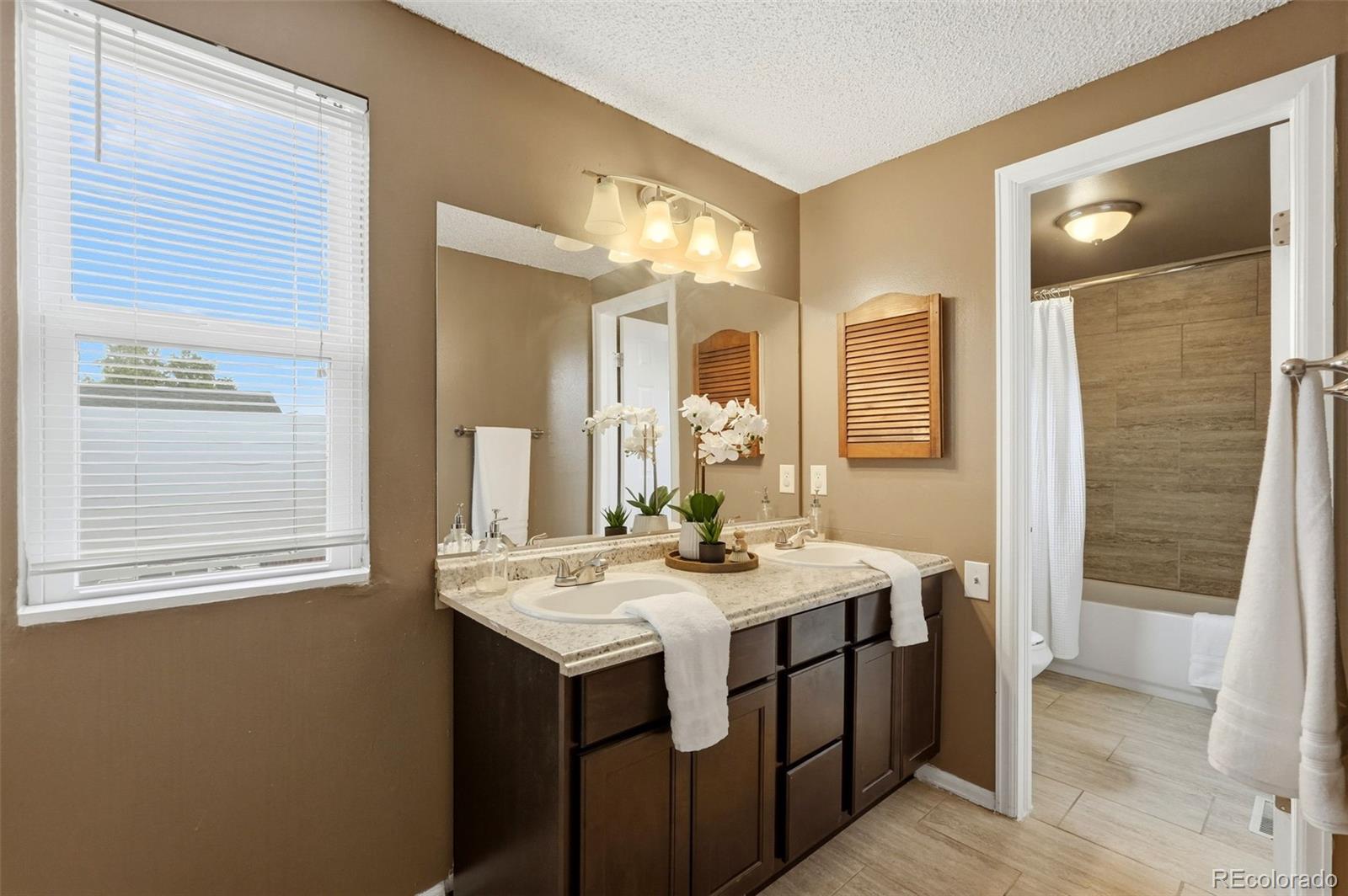 MLS Image #17 for 1060  downing way,denver, Colorado