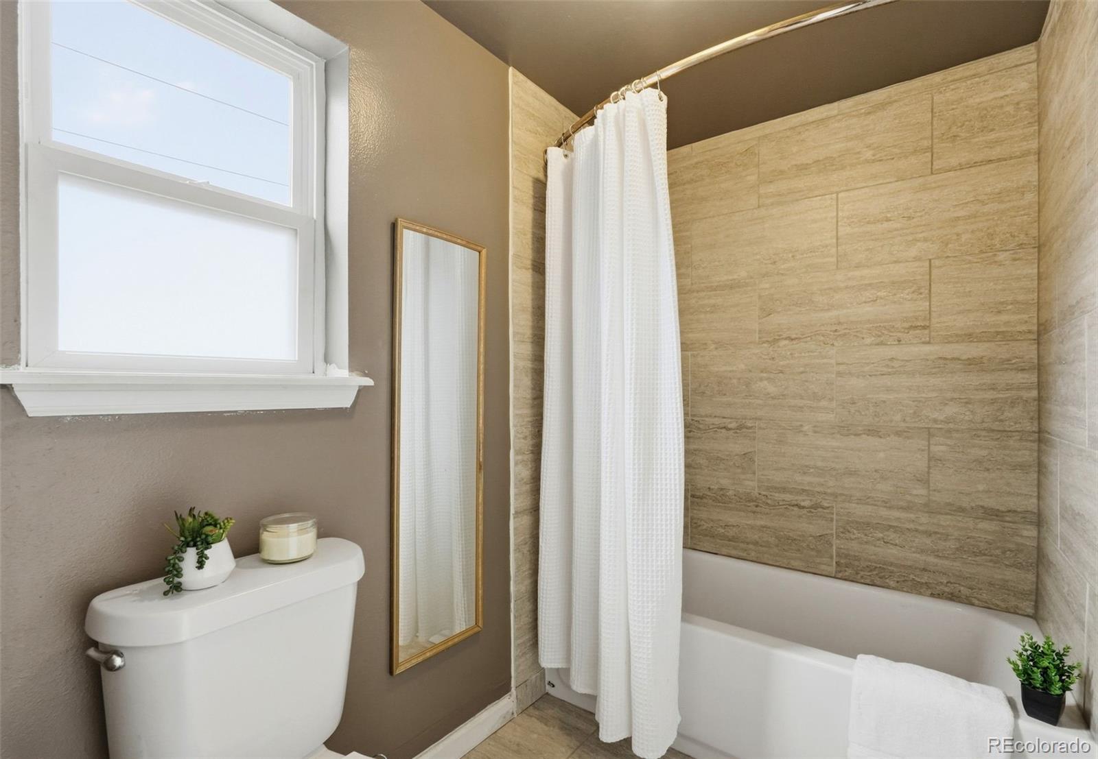MLS Image #18 for 1060  downing way,denver, Colorado