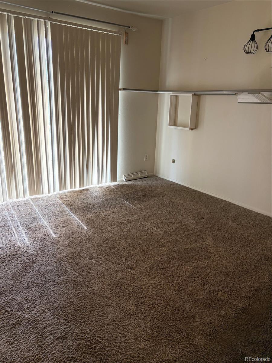 MLS Image #11 for 11718 e canal drive,aurora, Colorado