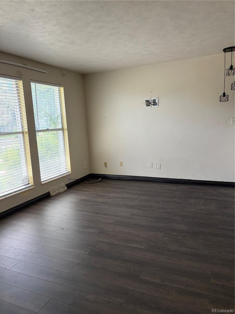MLS Image #2 for 11718 e canal drive,aurora, Colorado