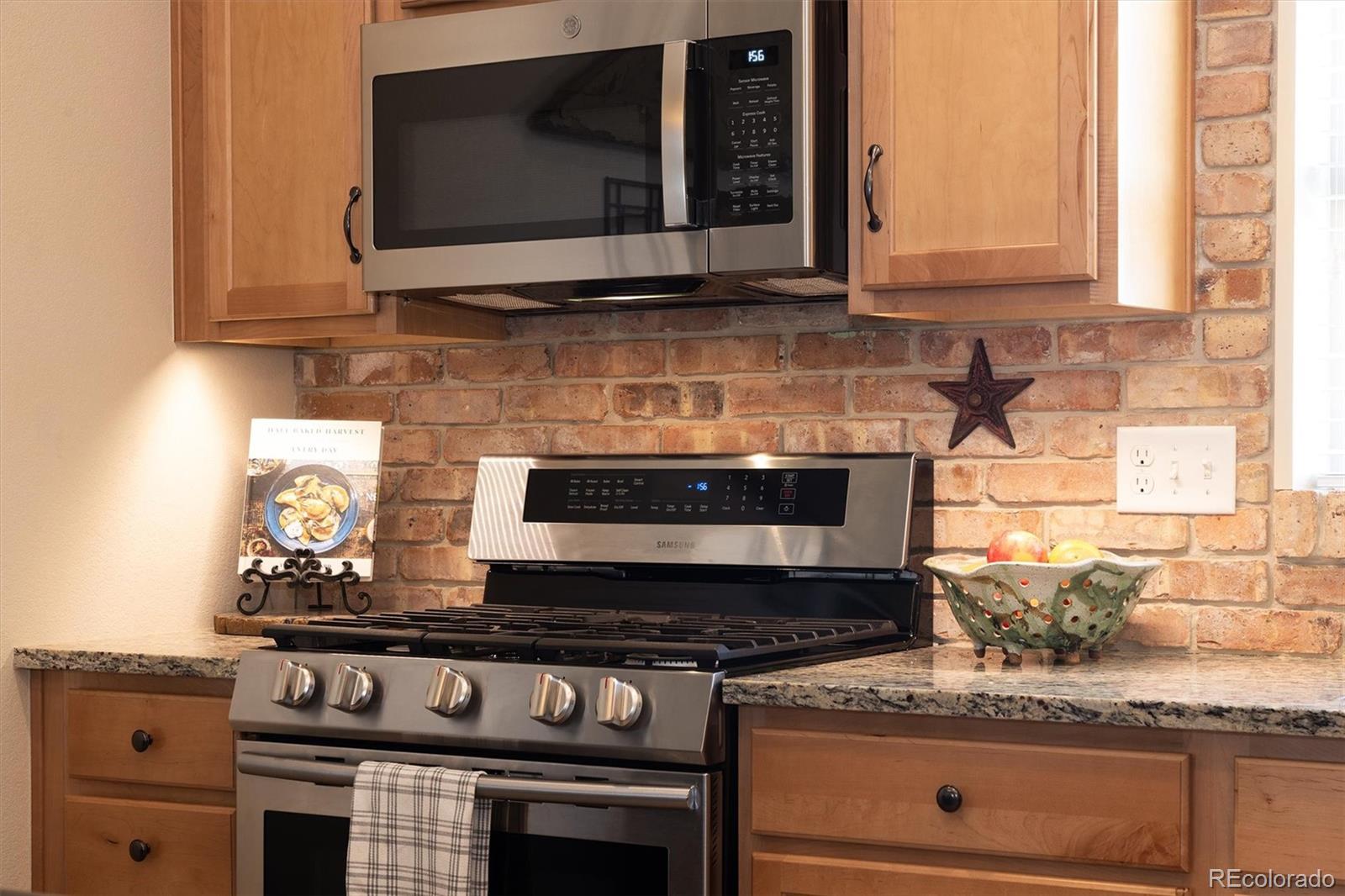 MLS Image #12 for 8256 e 24th drive,denver, Colorado