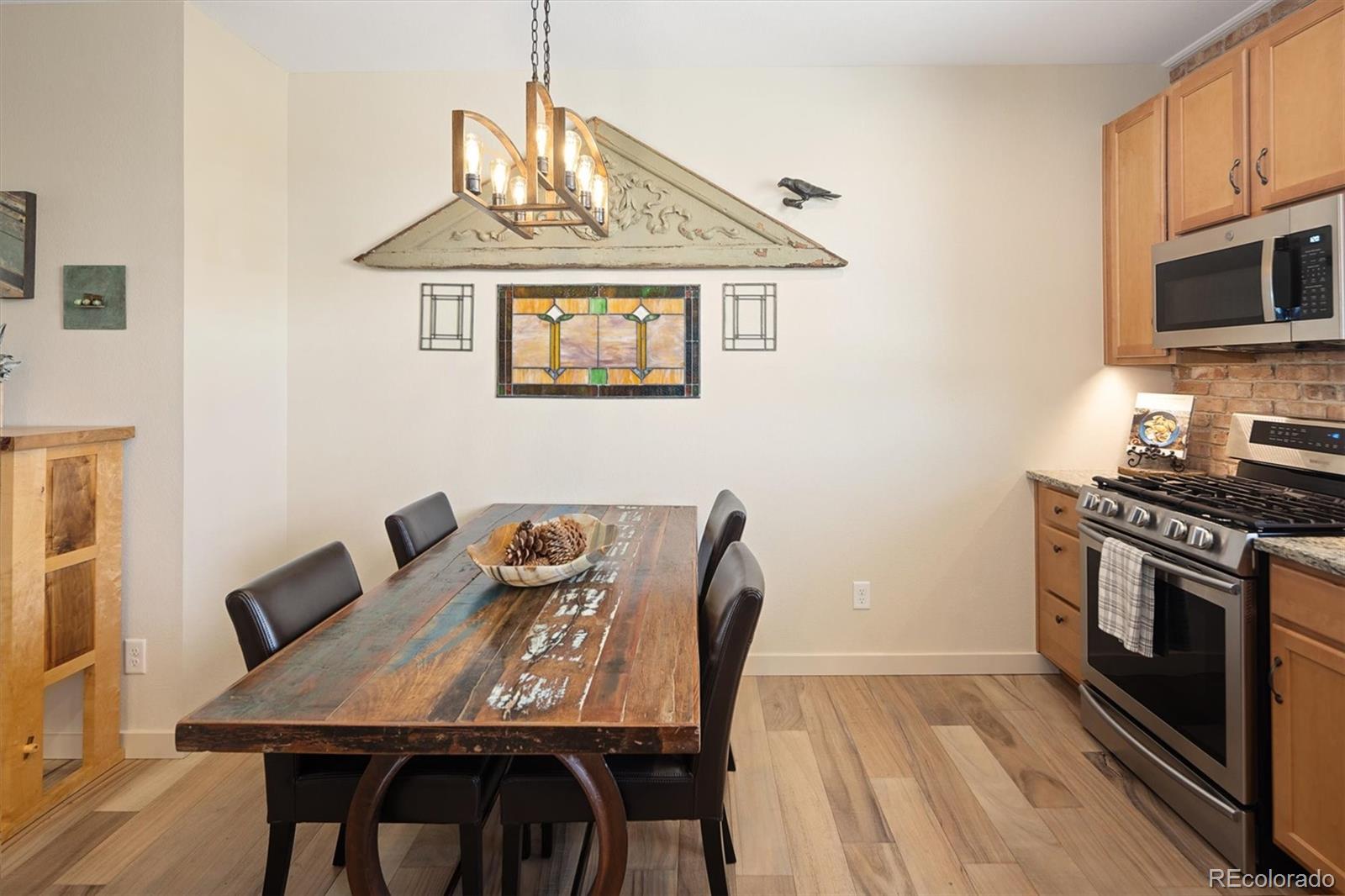MLS Image #13 for 8256 e 24th drive,denver, Colorado