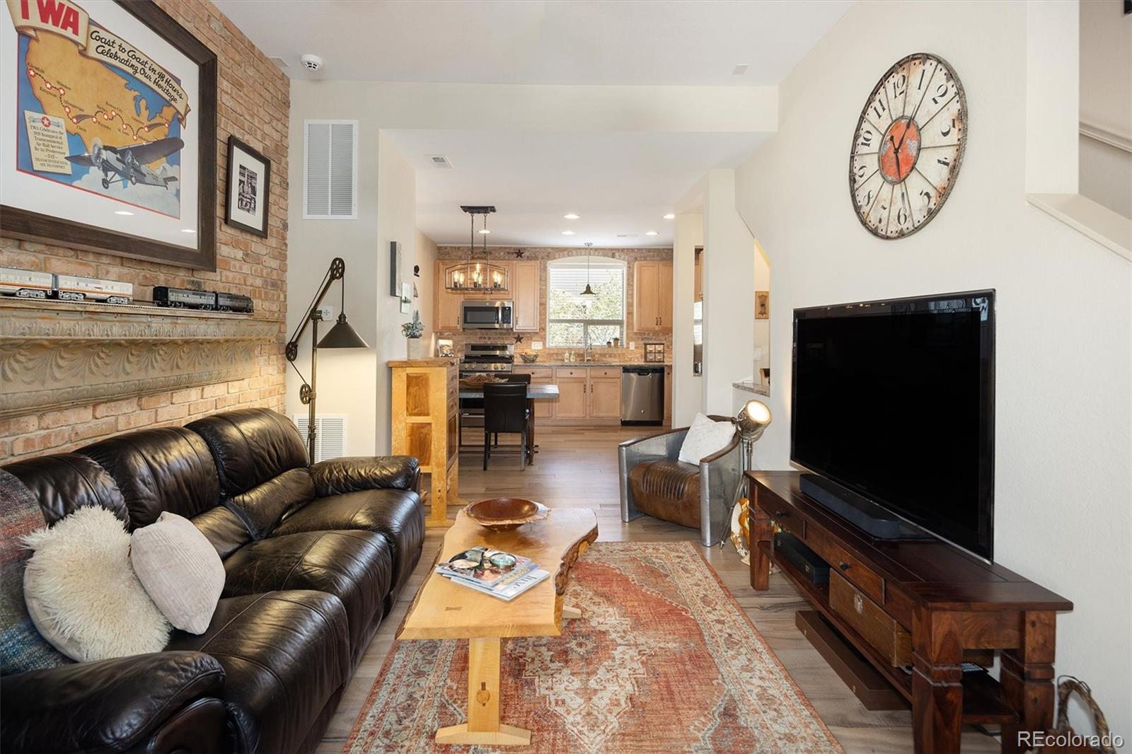 MLS Image #18 for 8256 e 24th drive,denver, Colorado