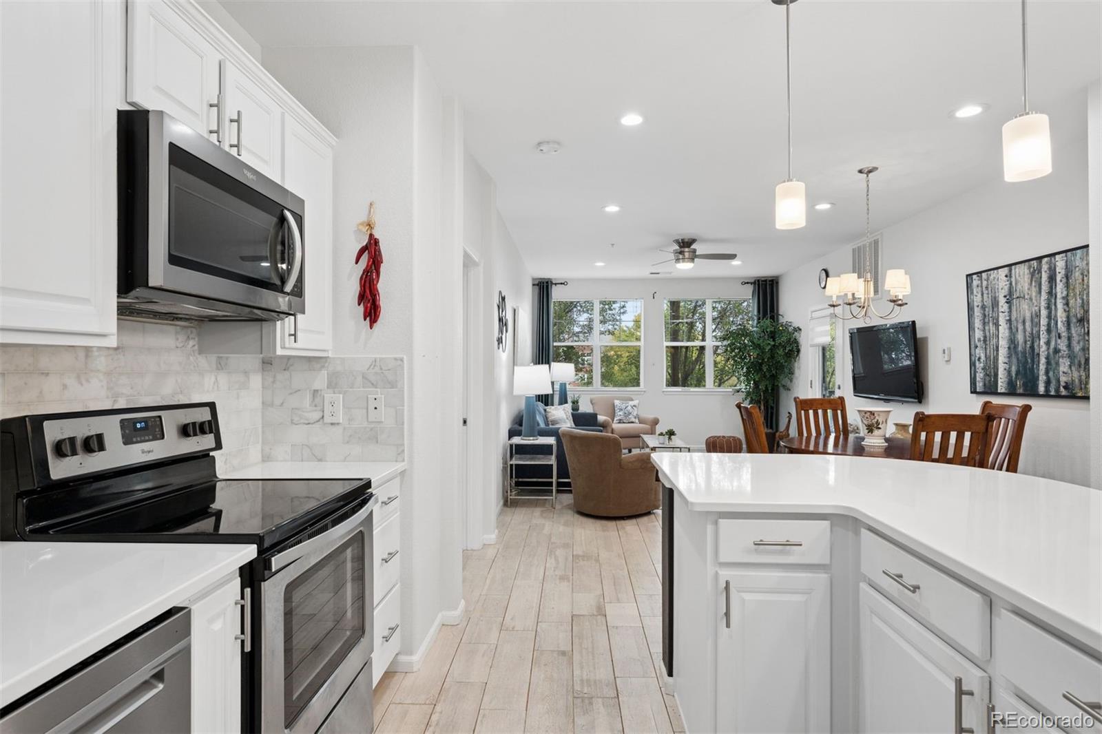 MLS Image #13 for 9633 e 5th avenue,denver, Colorado