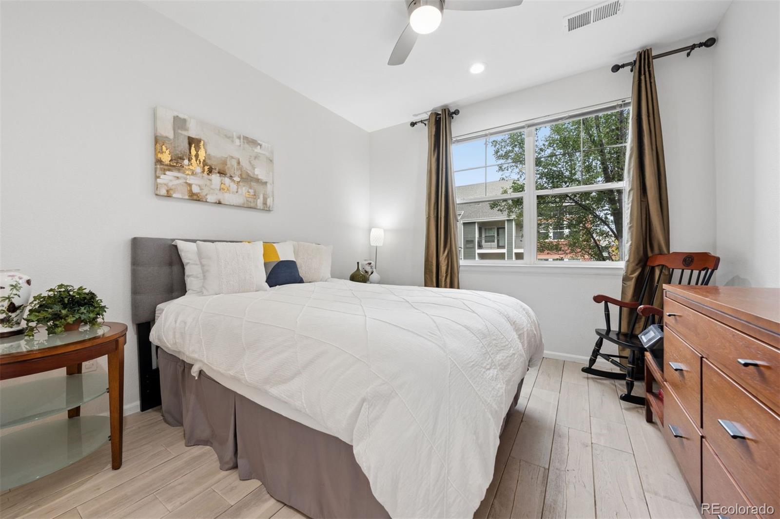 MLS Image #15 for 9633 e 5th avenue,denver, Colorado