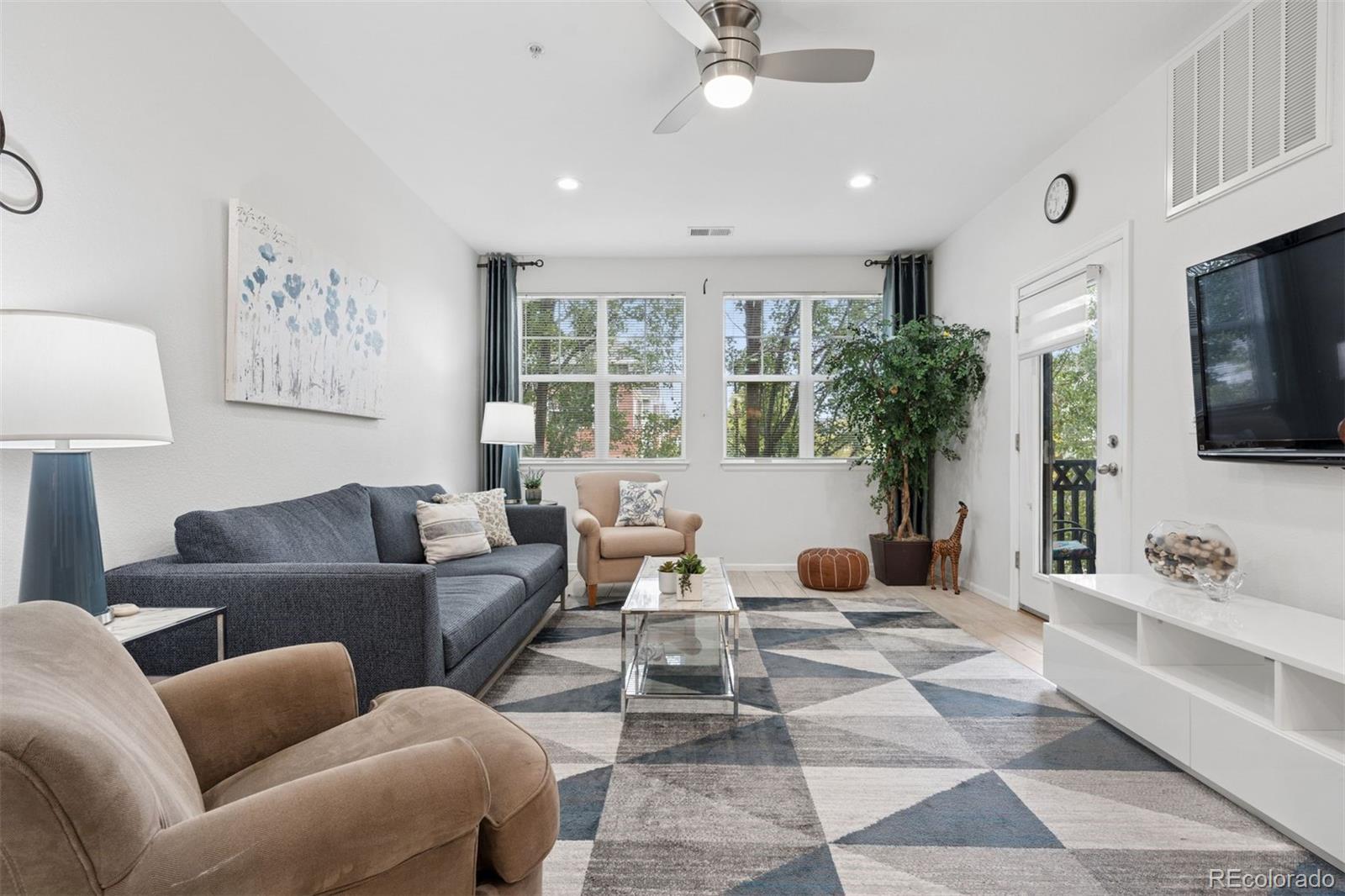 MLS Image #5 for 9633 e 5th avenue,denver, Colorado