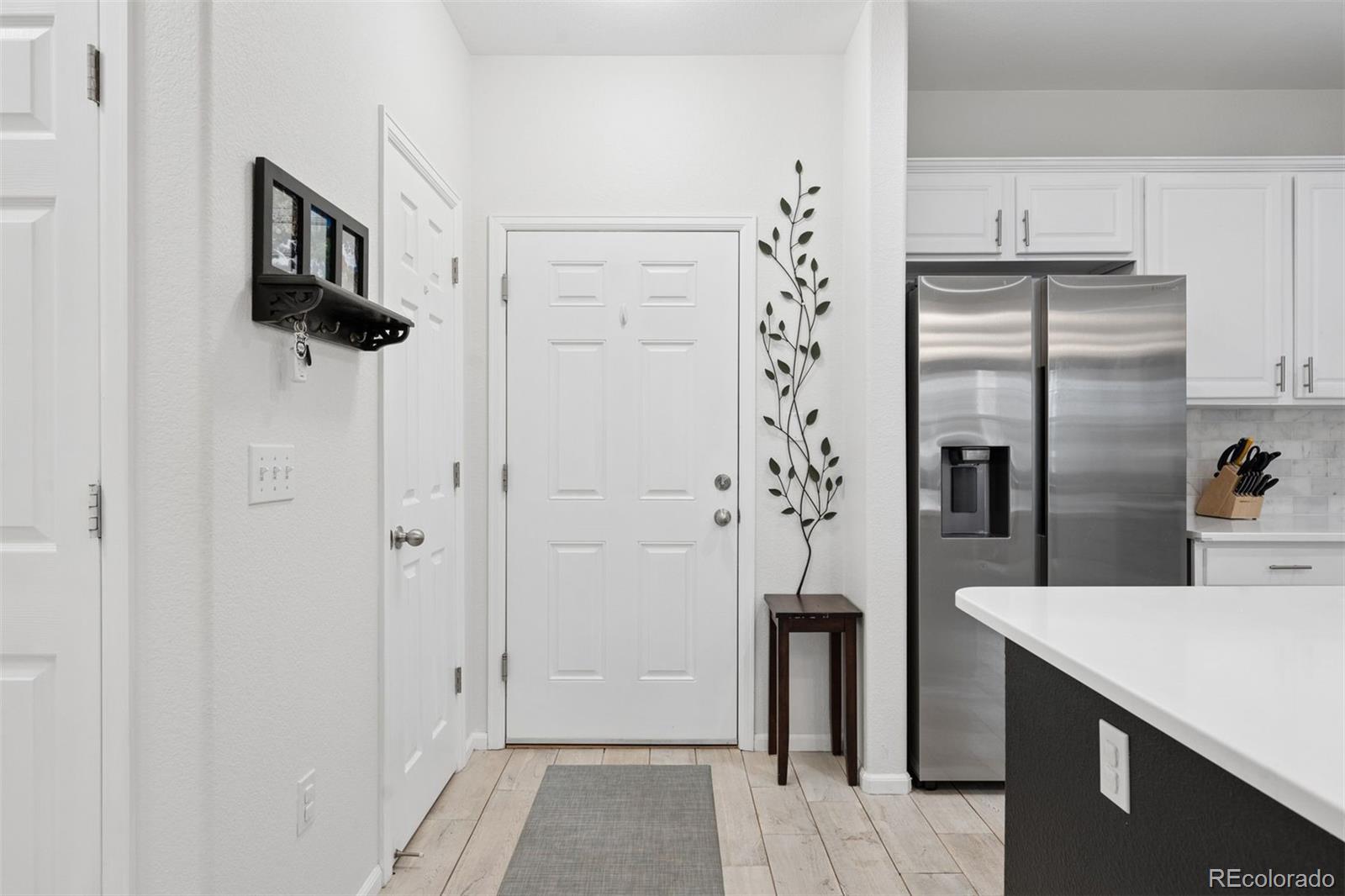 MLS Image #9 for 9633 e 5th avenue,denver, Colorado