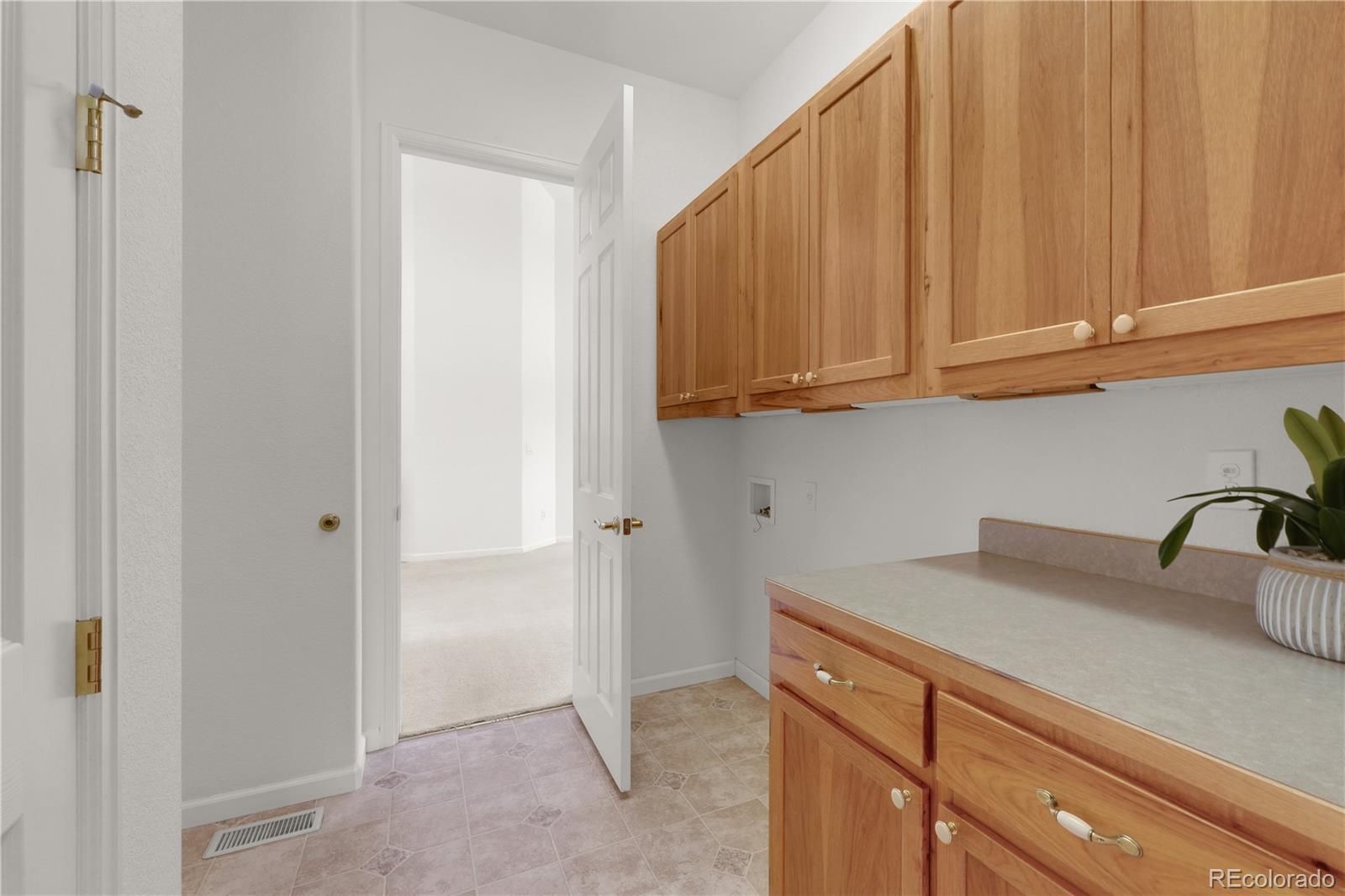 MLS Image #17 for 2836  stonewall heights,colorado springs, Colorado