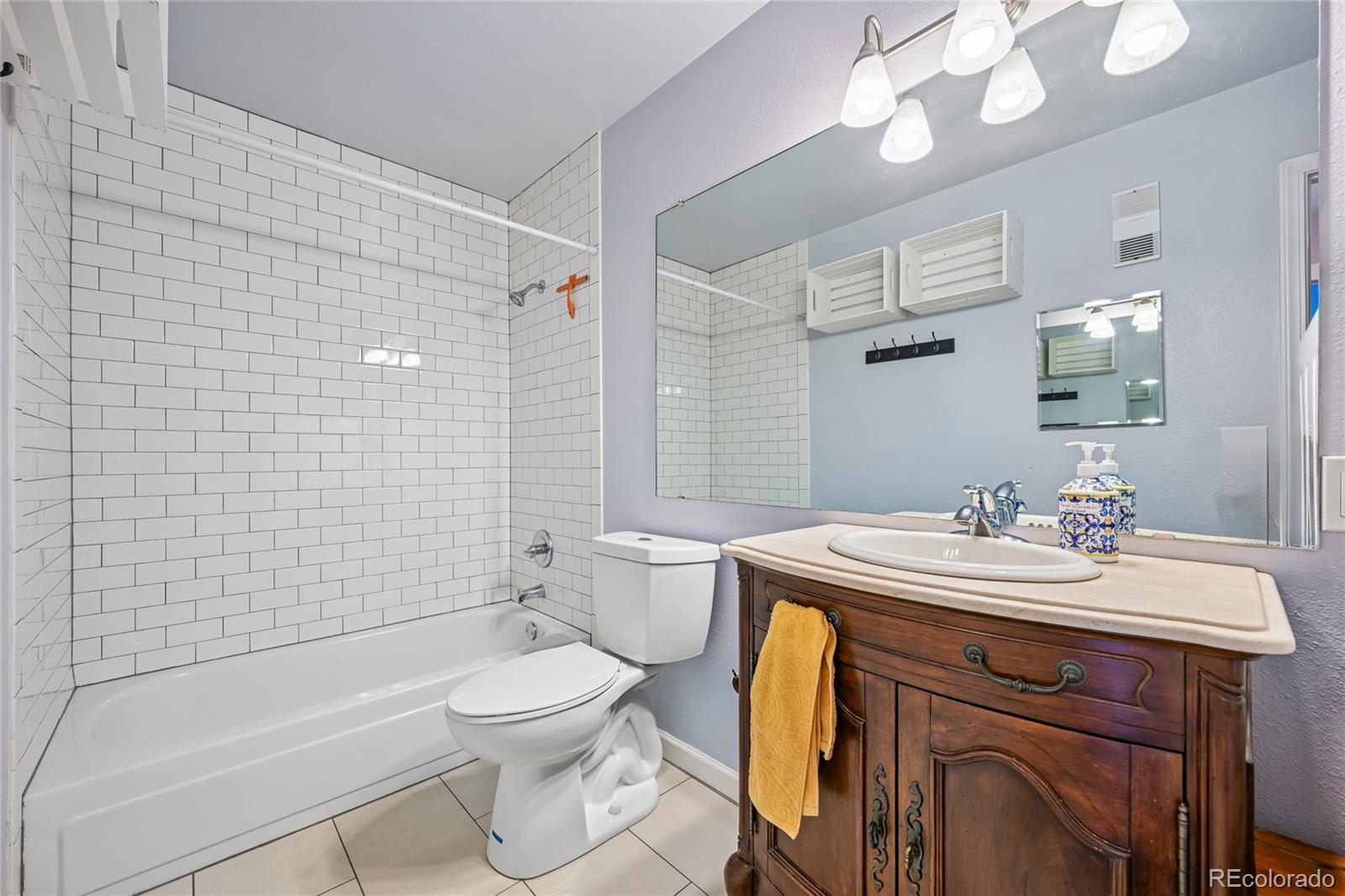 MLS Image #9 for 10150 e virginia avenue 4-301,denver, Colorado