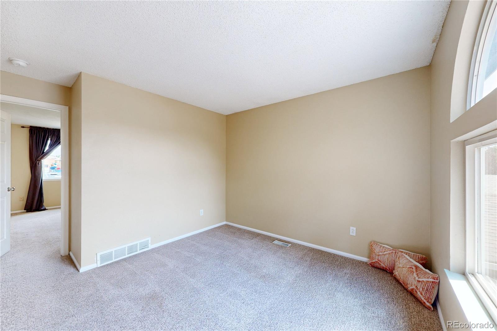 MLS Image #19 for 5047 e 112th court,thornton, Colorado