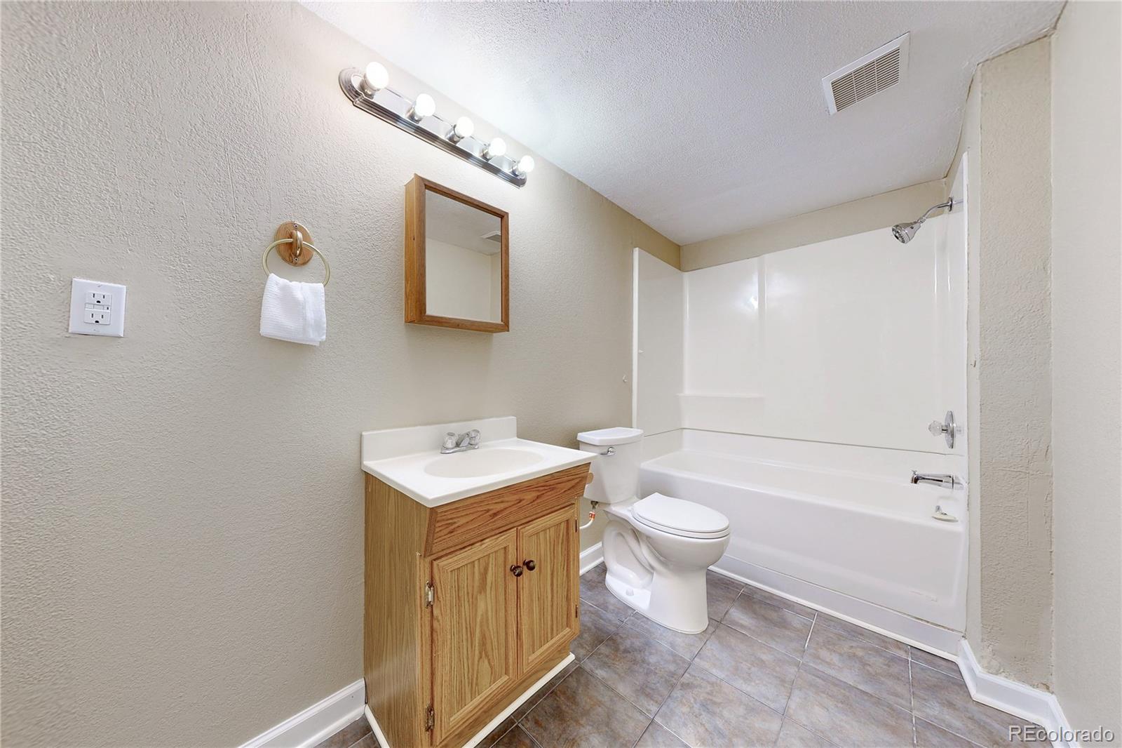 MLS Image #29 for 5047 e 112th court,thornton, Colorado