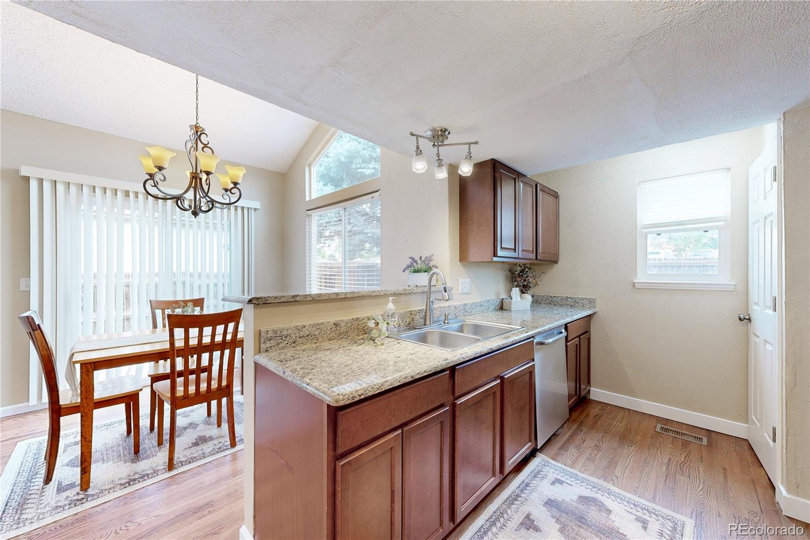 MLS Image #6 for 5047 e 112th court,thornton, Colorado