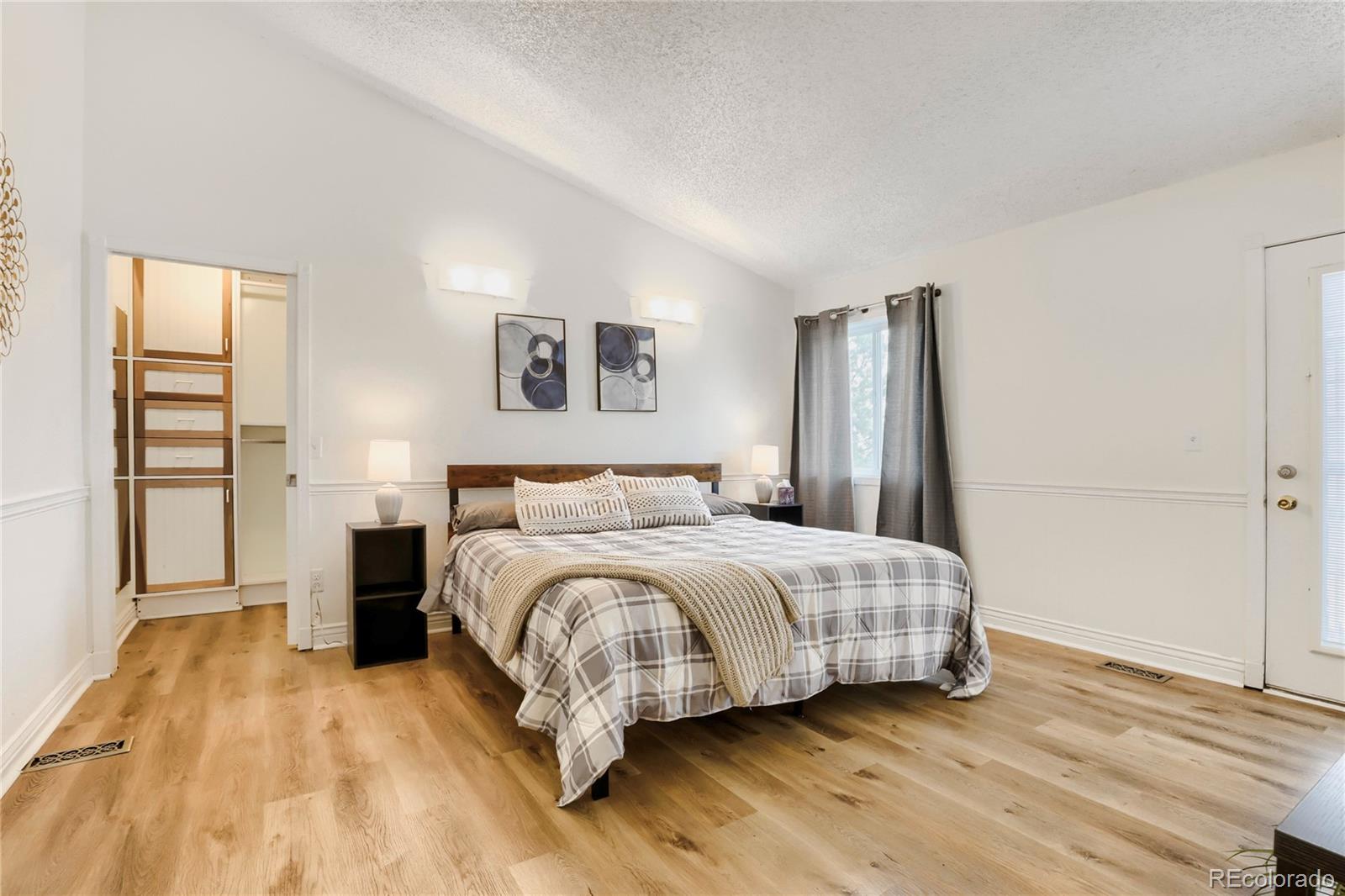 MLS Image #4 for 1107  sable boulevard,aurora, Colorado