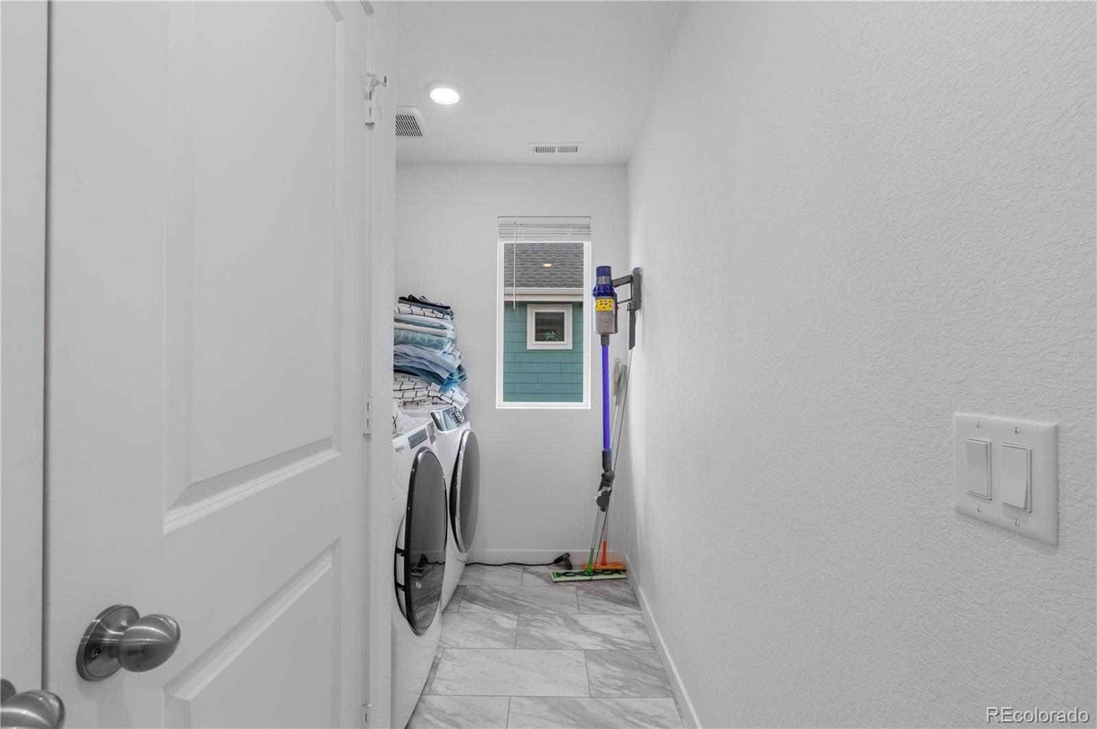 MLS Image #17 for 745  aspen avenue,bennett, Colorado