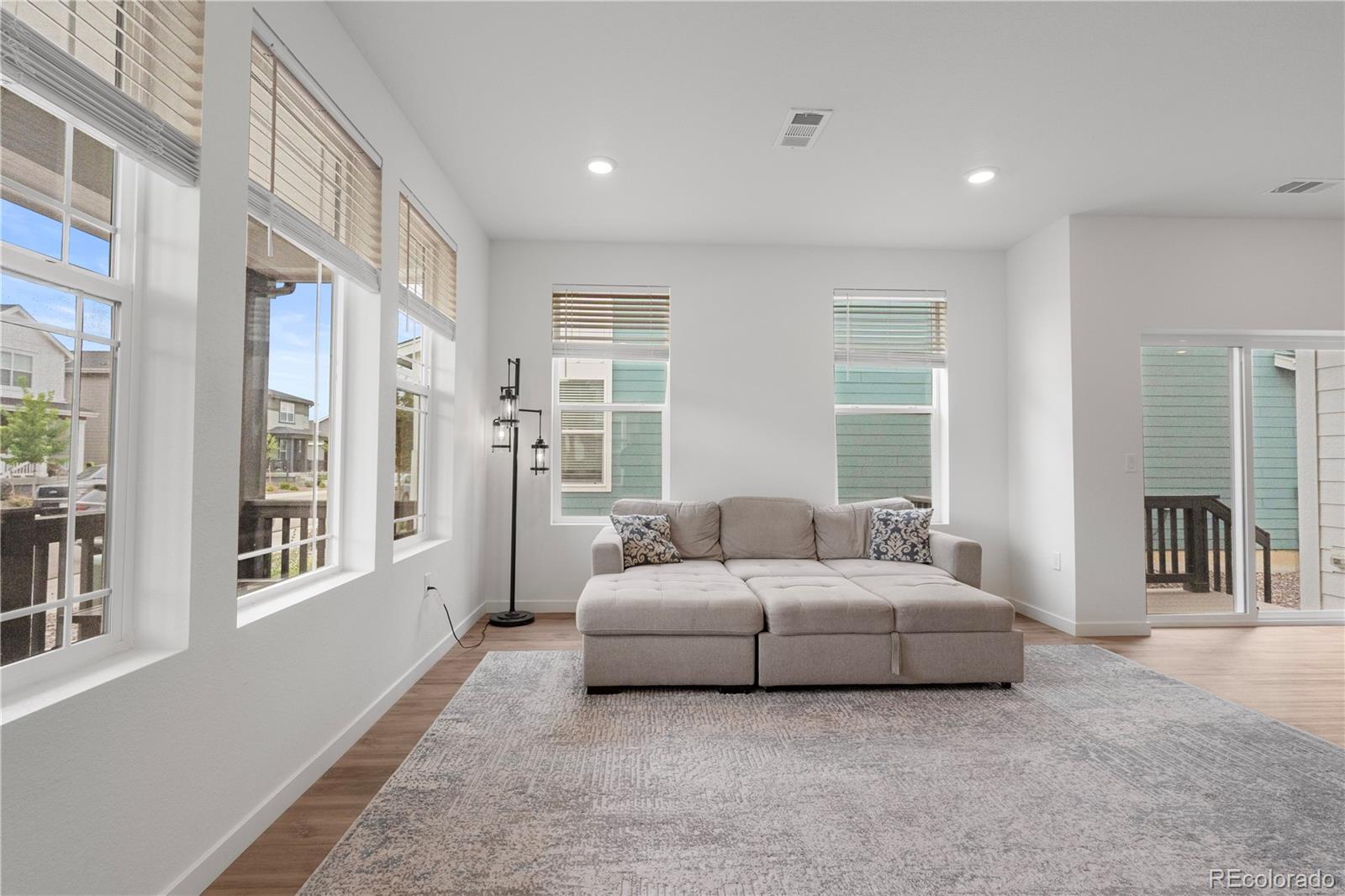 MLS Image #4 for 745  aspen avenue,bennett, Colorado