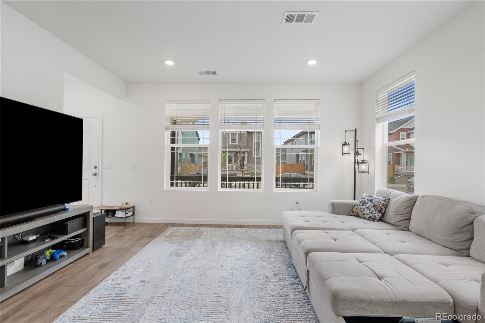 MLS Image #6 for 745  aspen avenue,bennett, Colorado