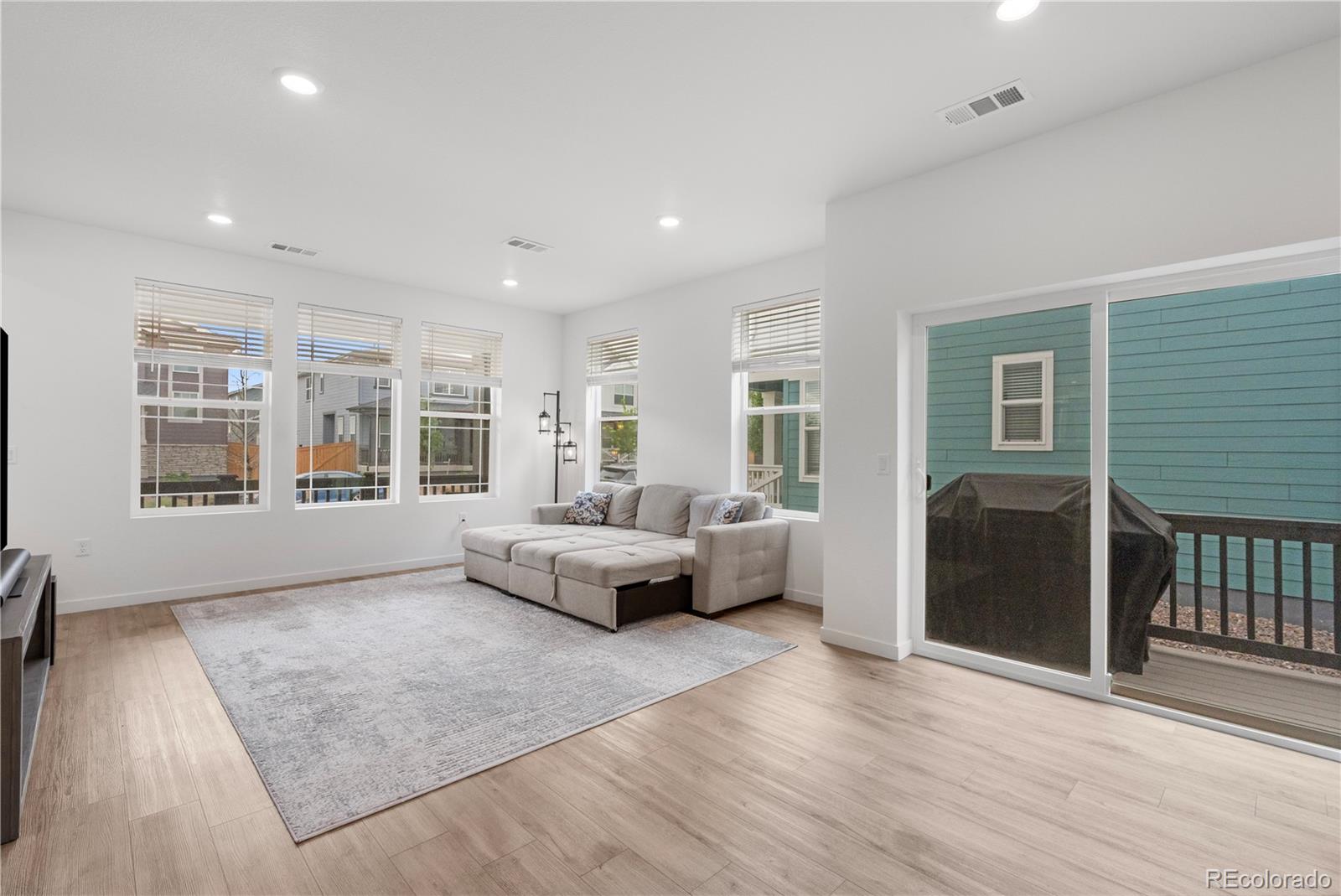 MLS Image #7 for 745  aspen avenue,bennett, Colorado