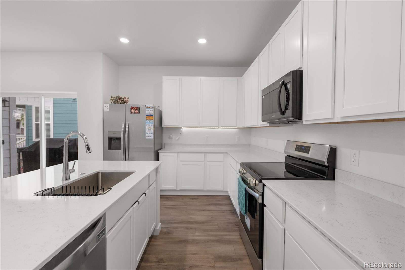 MLS Image #9 for 745  aspen avenue,bennett, Colorado