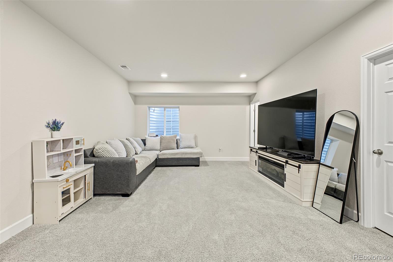 MLS Image #24 for 9734  ceylon street,commerce city, Colorado