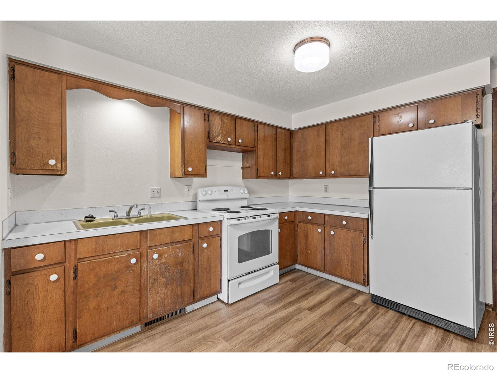 MLS Image #11 for 1936-1938  kimbark street,longmont, Colorado