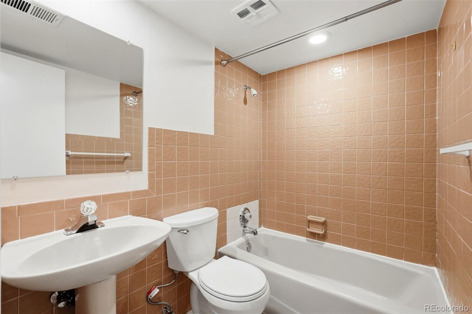 MLS Image #15 for 9240 e girard avenue 5,denver, Colorado
