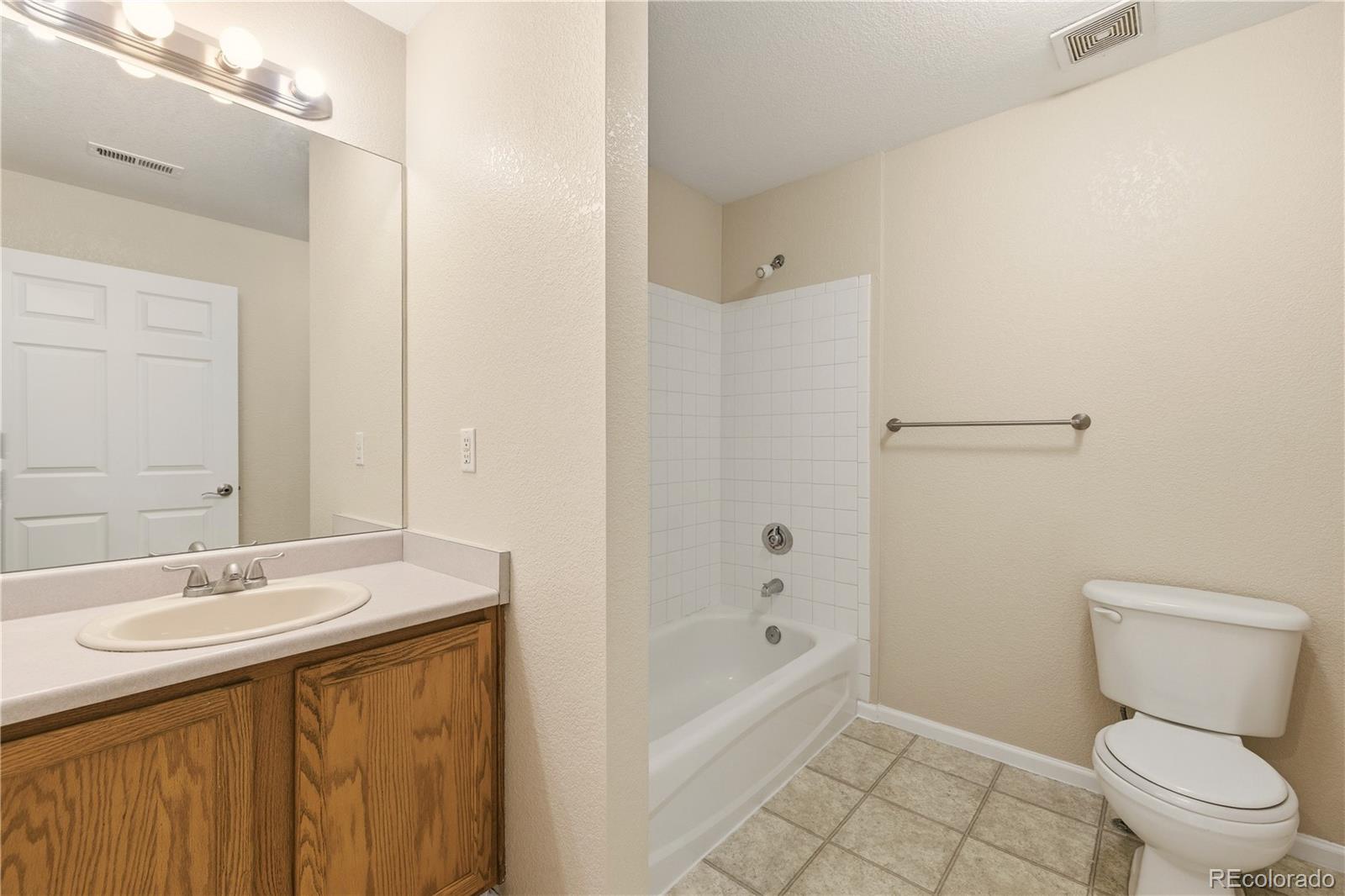MLS Image #12 for 1748  eagle street a,aurora, Colorado
