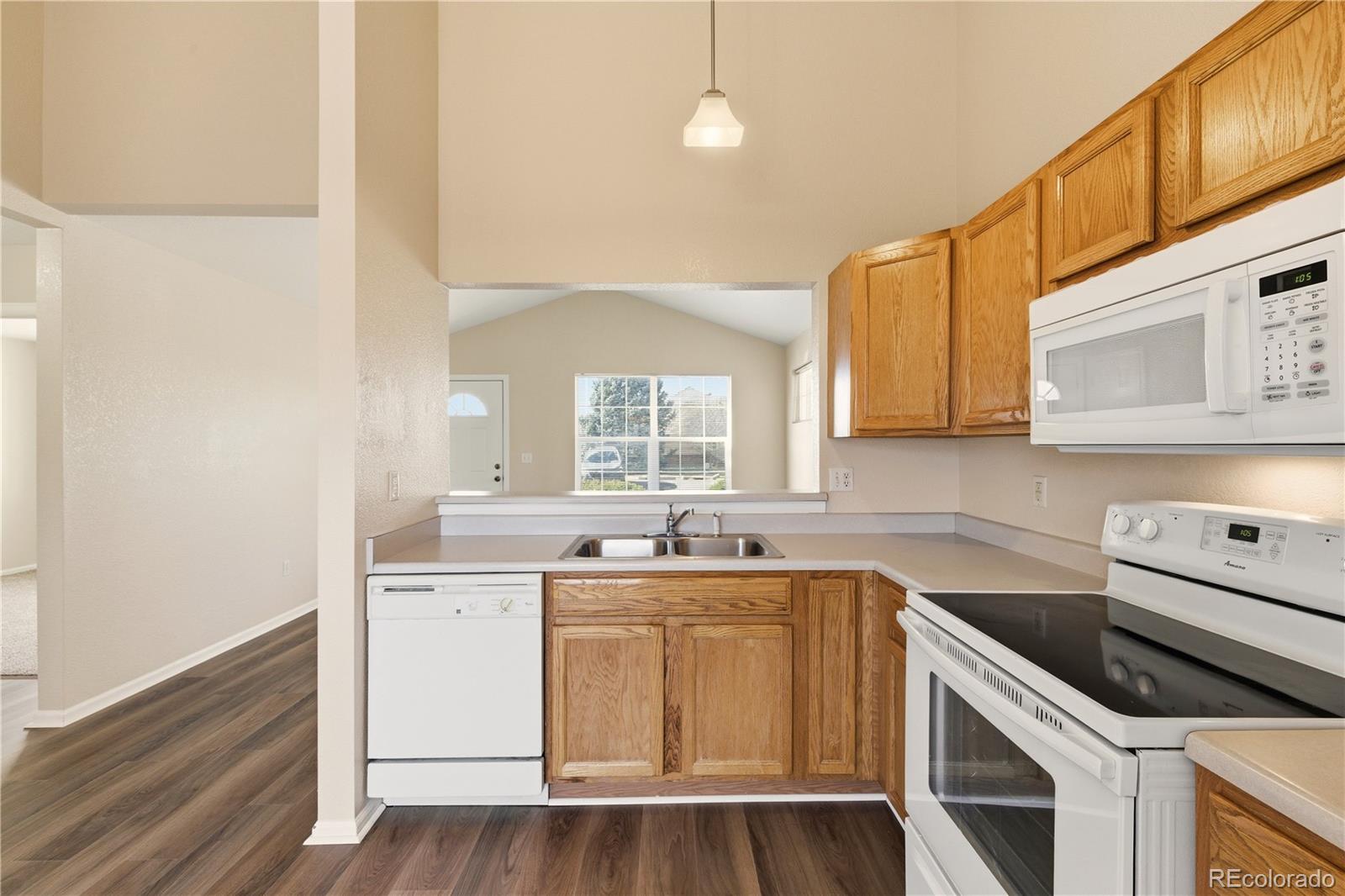MLS Image #9 for 1748  eagle street a,aurora, Colorado