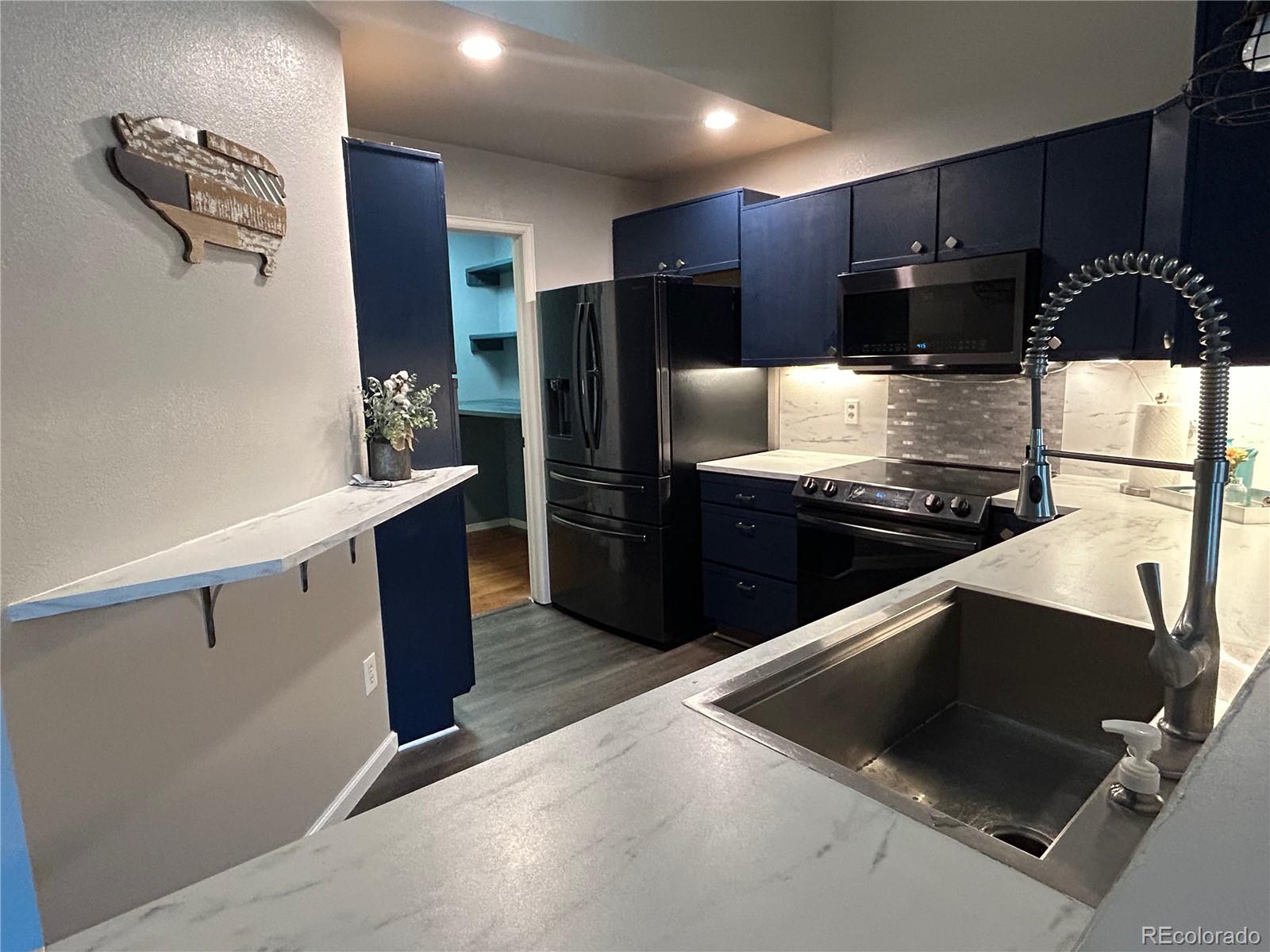 MLS Image #12 for 2125 s troy way,aurora, Colorado
