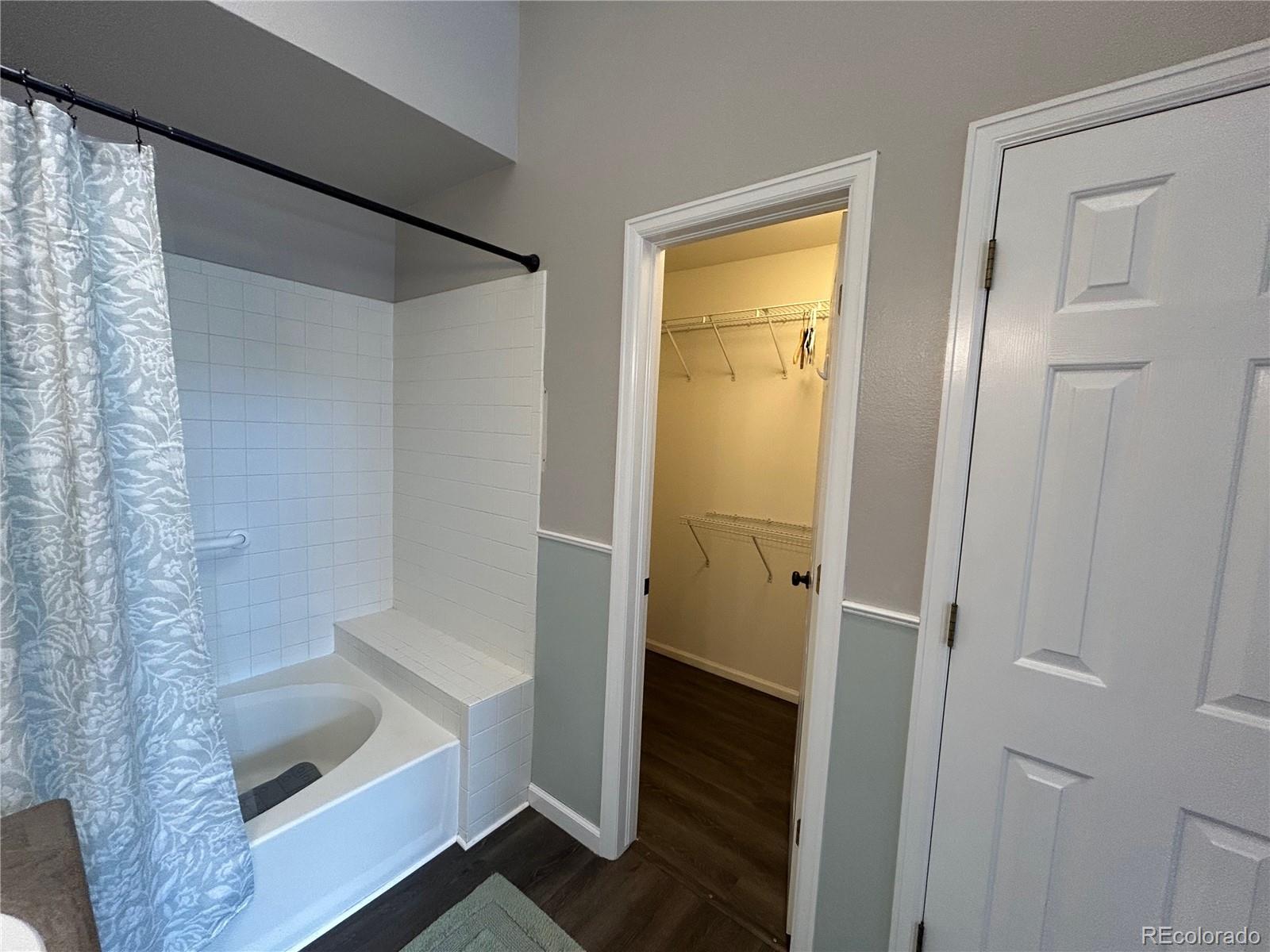 MLS Image #24 for 2125 s troy way,aurora, Colorado