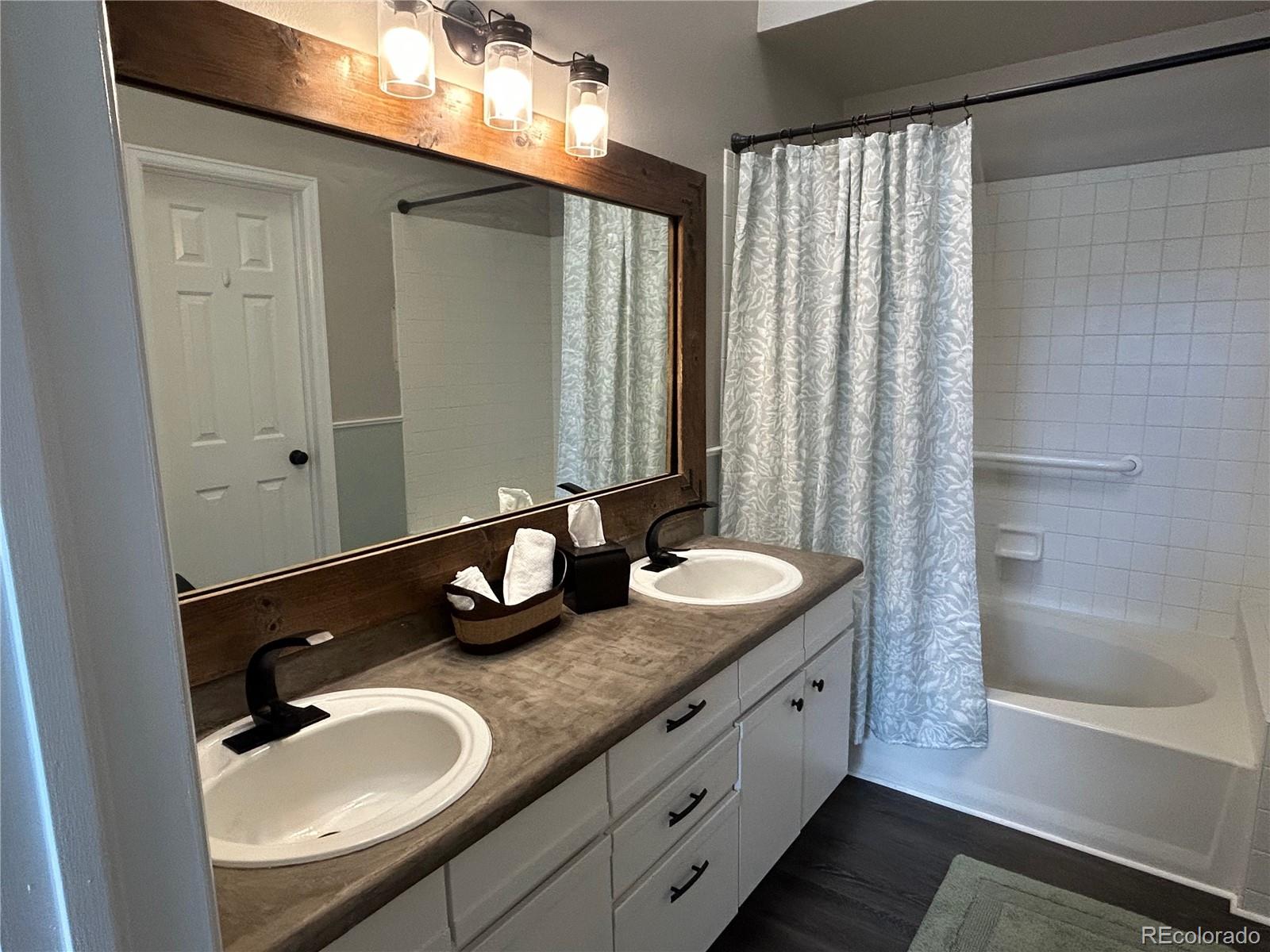 MLS Image #27 for 2125 s troy way,aurora, Colorado