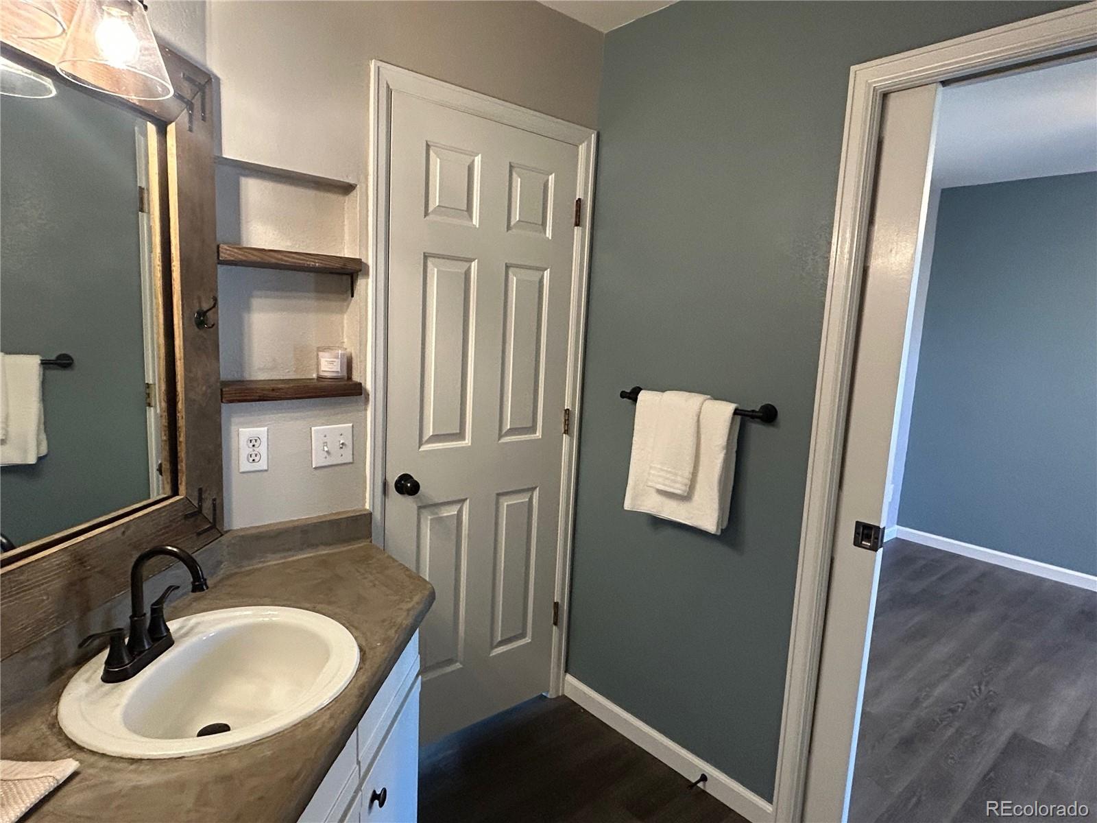 MLS Image #31 for 2125 s troy way,aurora, Colorado