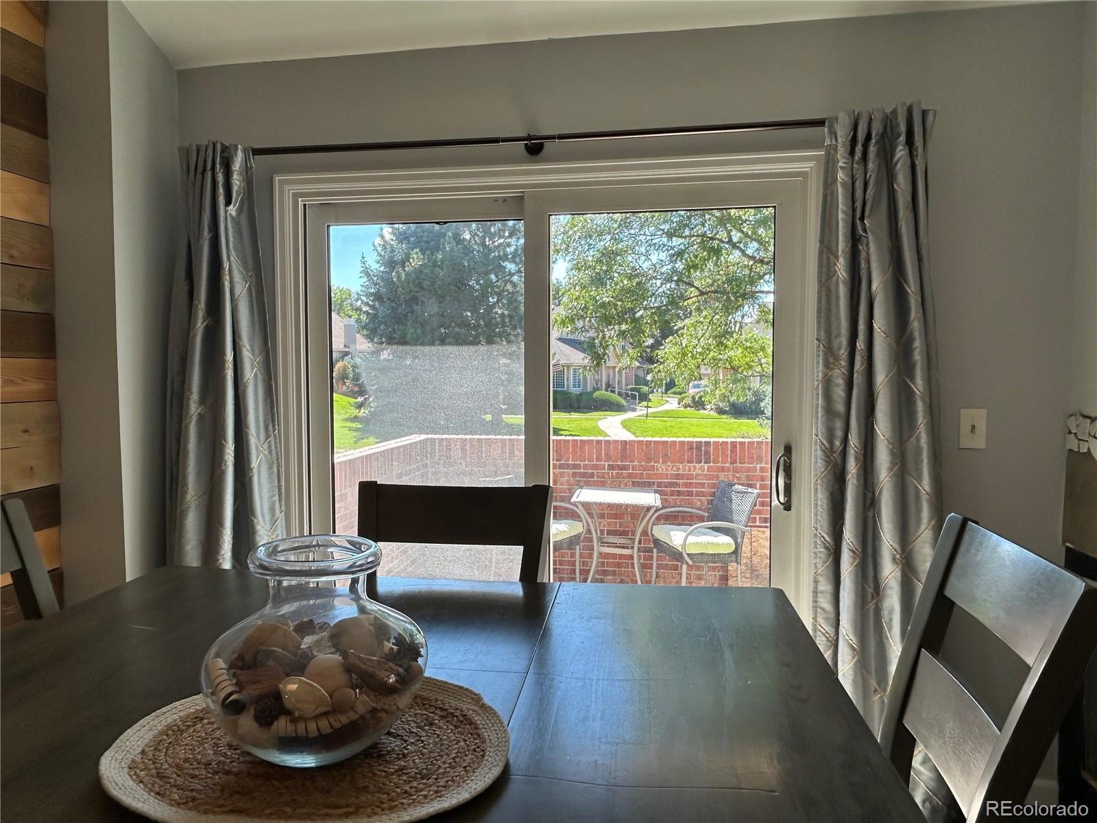MLS Image #8 for 2125 s troy way,aurora, Colorado
