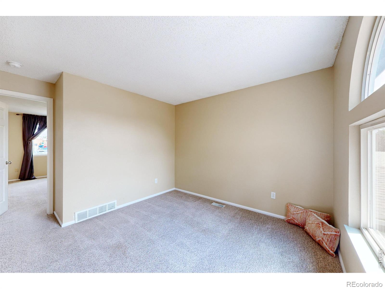 MLS Image #19 for 5047 e 112th court,thornton, Colorado