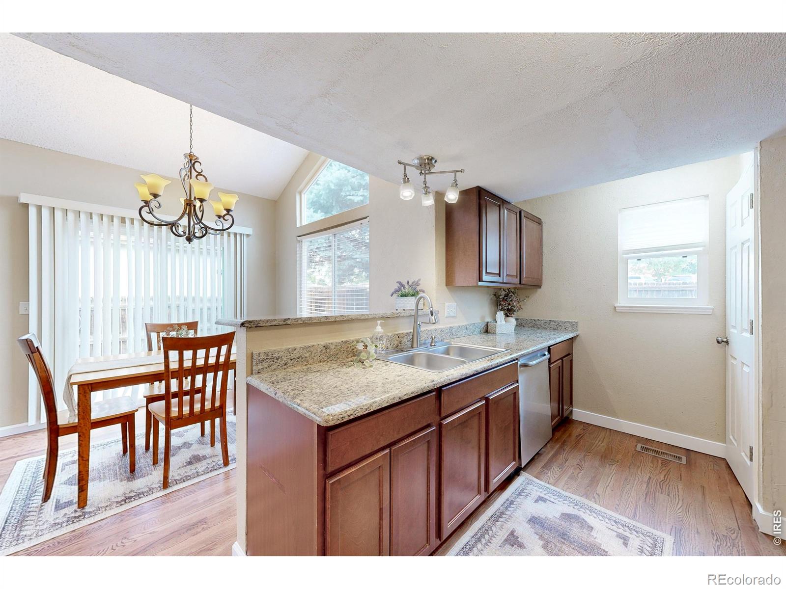 MLS Image #8 for 5047 e 112th court,thornton, Colorado