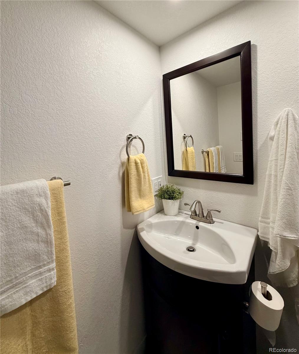 MLS Image #37 for 4761 s yampa street,aurora, Colorado