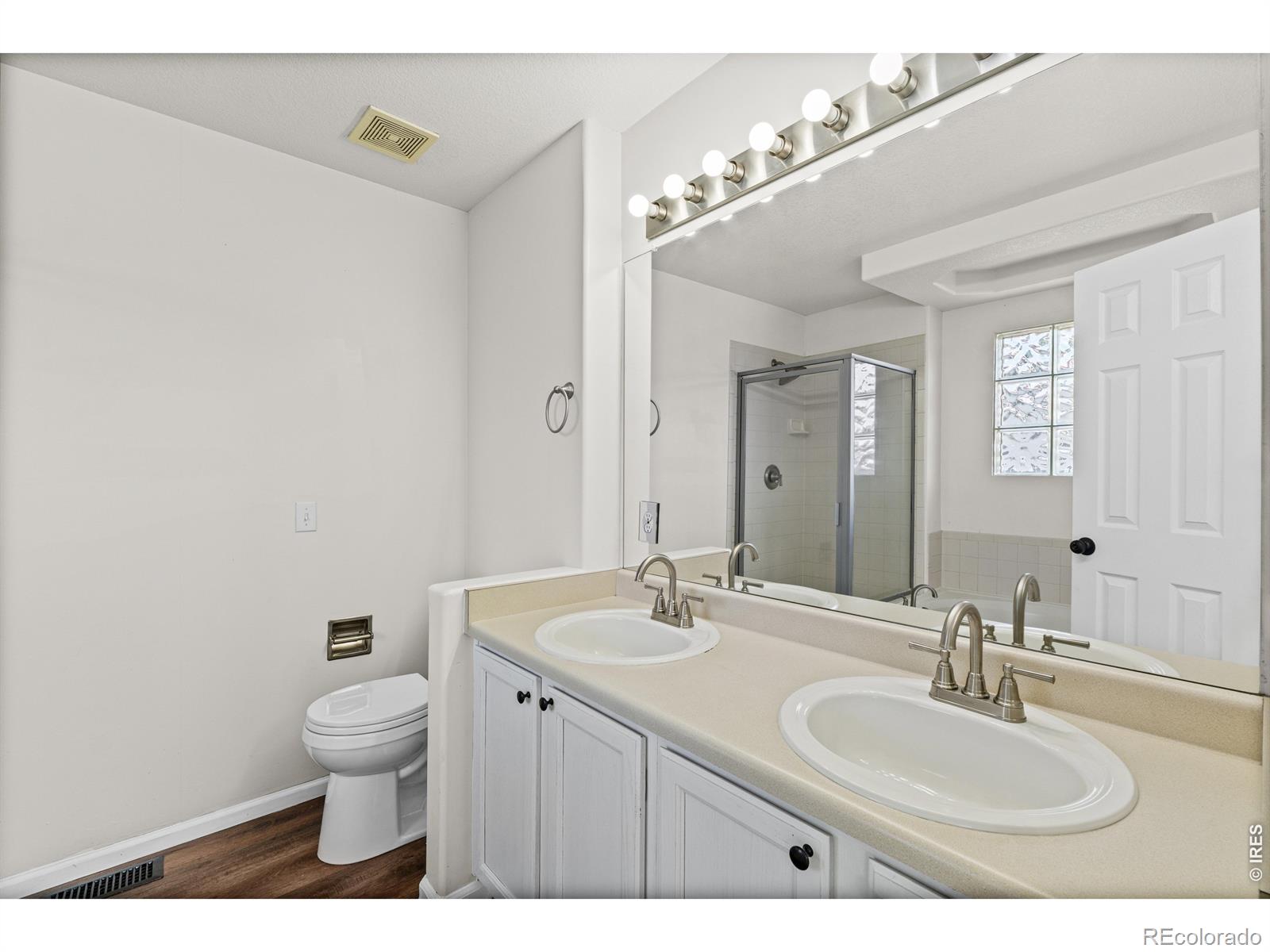 MLS Image #8 for 19965  mitchell place,denver, Colorado