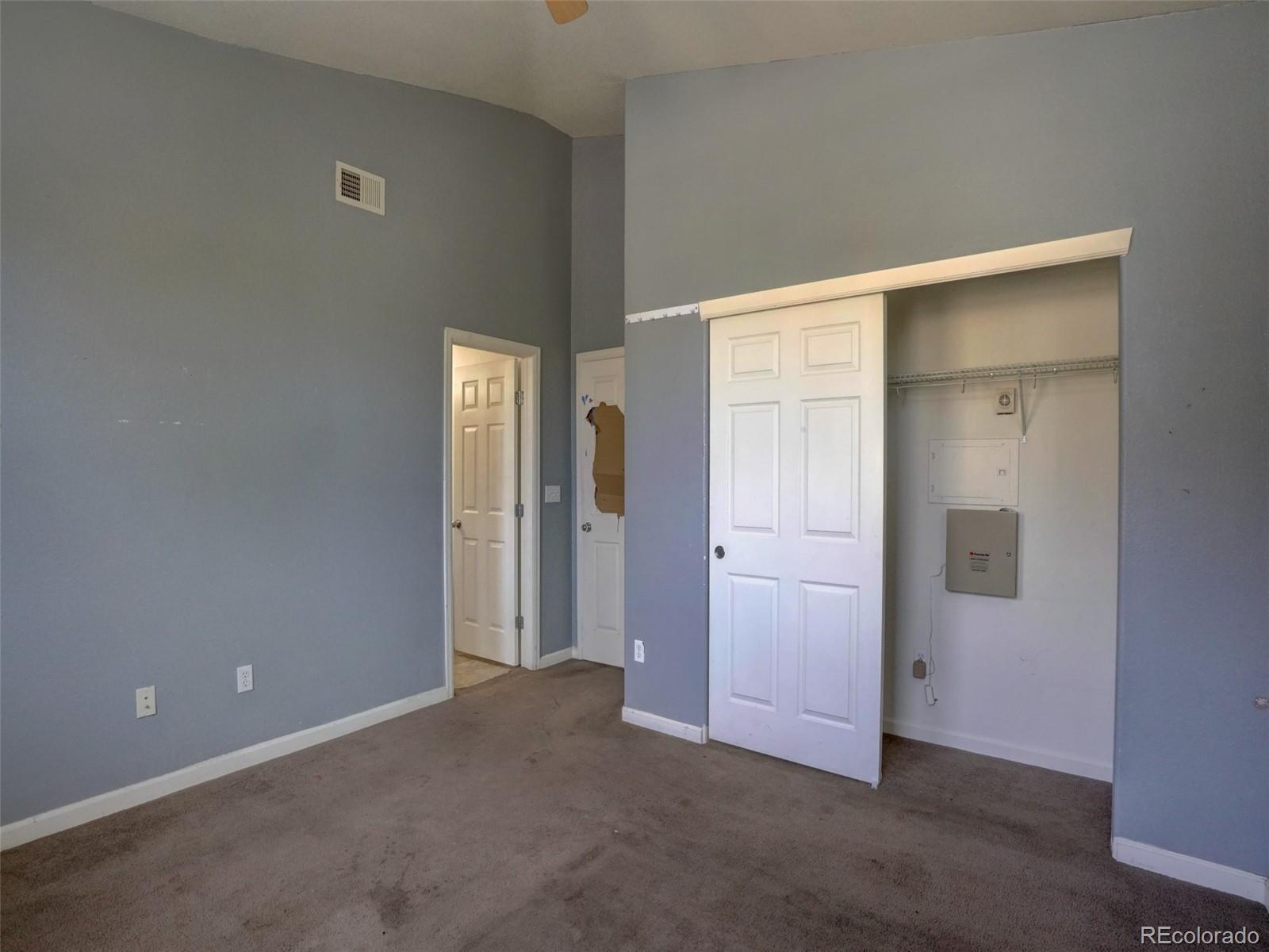 MLS Image #15 for 5800  tower road 1205,denver, Colorado