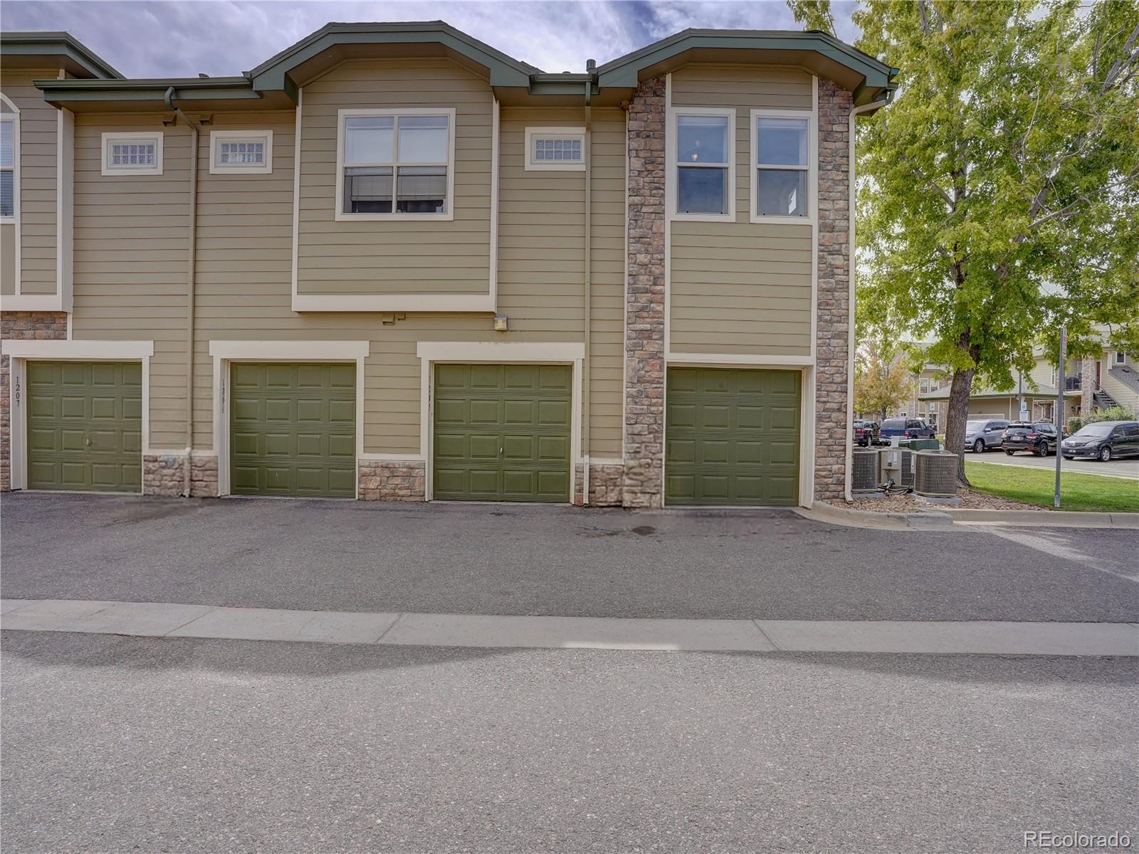 MLS Image #27 for 5800  tower road 1205,denver, Colorado