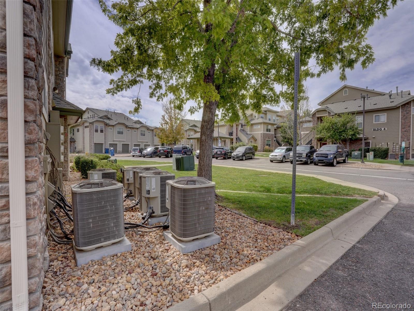 MLS Image #28 for 5800  tower road 1205,denver, Colorado