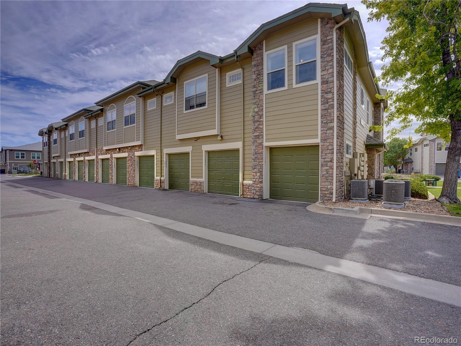 MLS Image #29 for 5800  tower road 1205,denver, Colorado