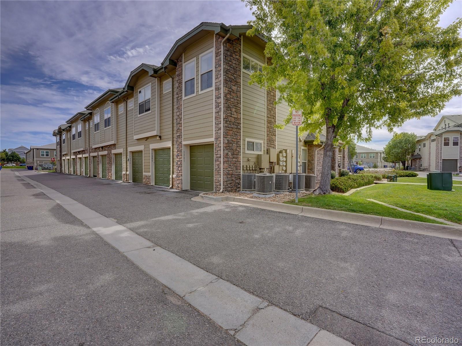 MLS Image #3 for 5800  tower road 1205,denver, Colorado