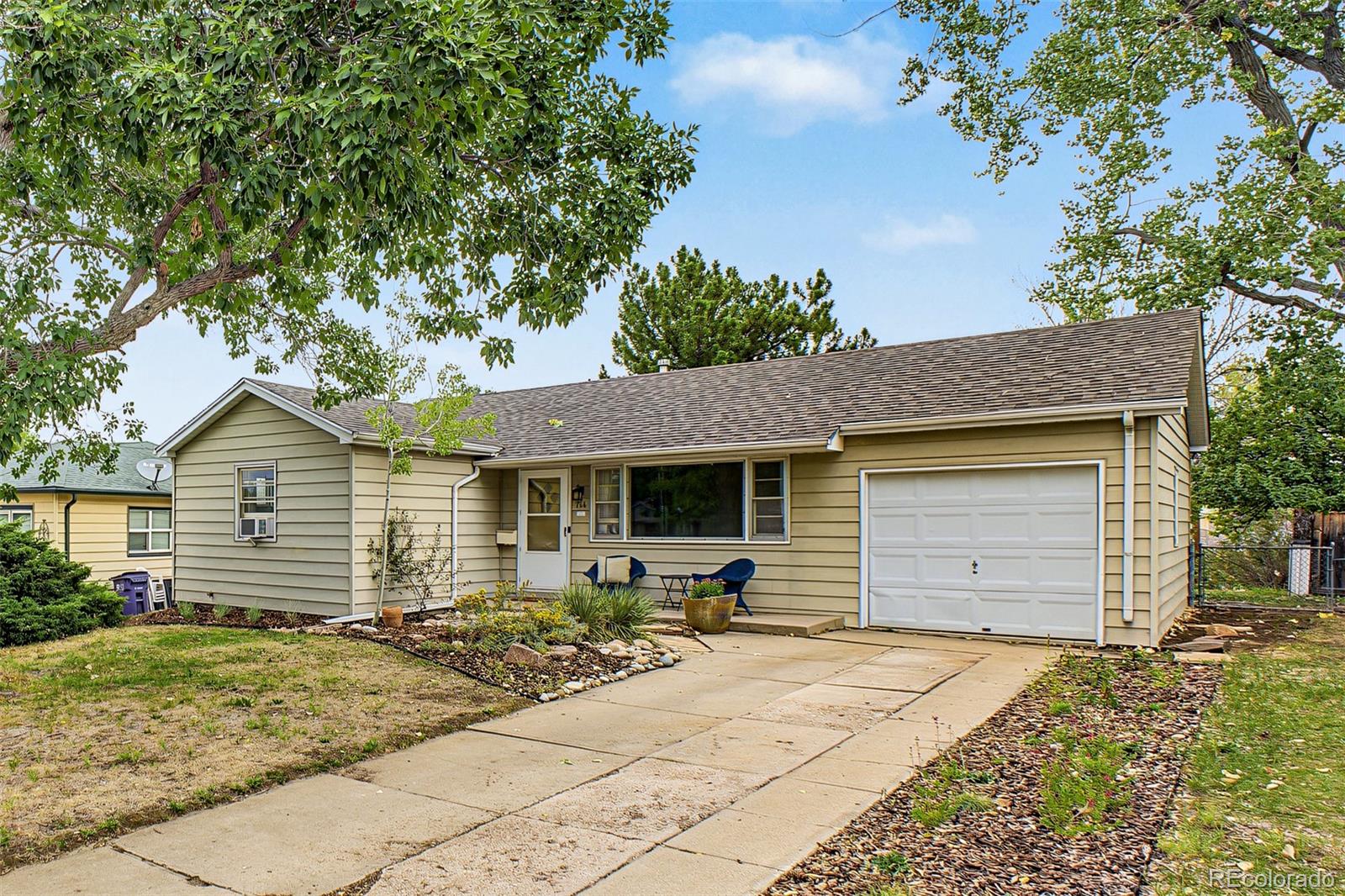 MLS Image #2 for 714 s xavier street,denver, Colorado