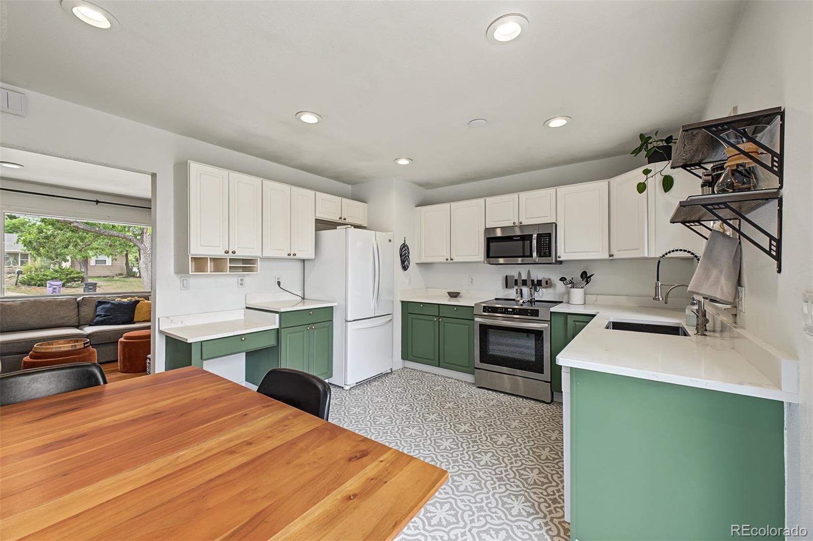MLS Image #4 for 714 s xavier street,denver, Colorado